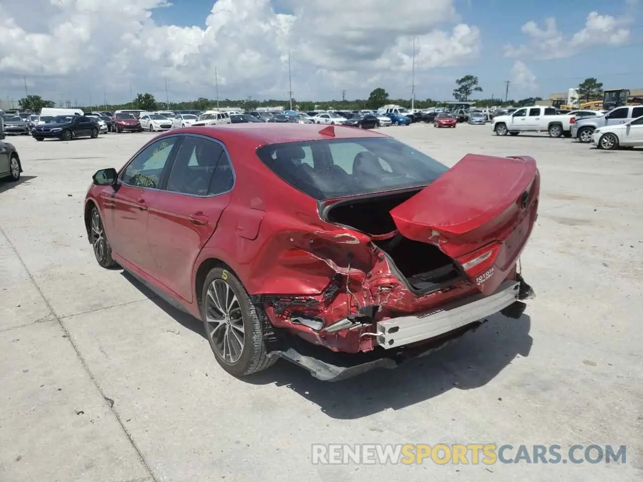 3 Photograph of a damaged car 4T1G11AK1LU330997 TOYOTA CAMRY 2020