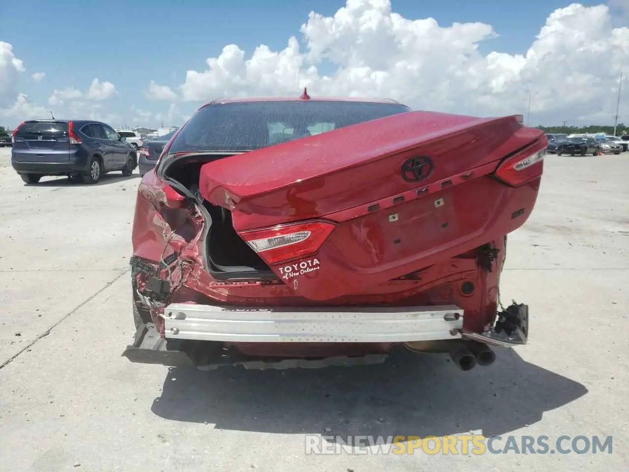9 Photograph of a damaged car 4T1G11AK1LU330997 TOYOTA CAMRY 2020