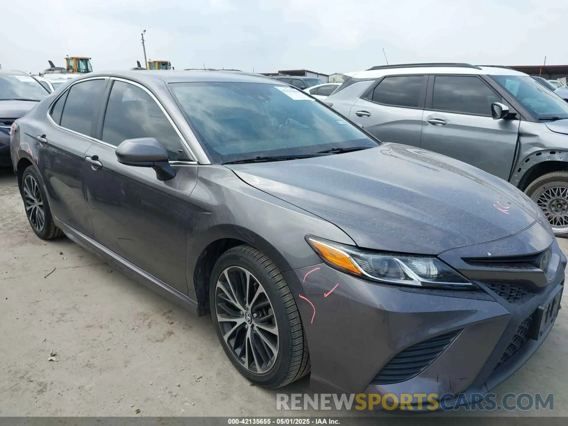 1 Photograph of a damaged car 4T1G11AK1LU345564 TOYOTA CAMRY 2020