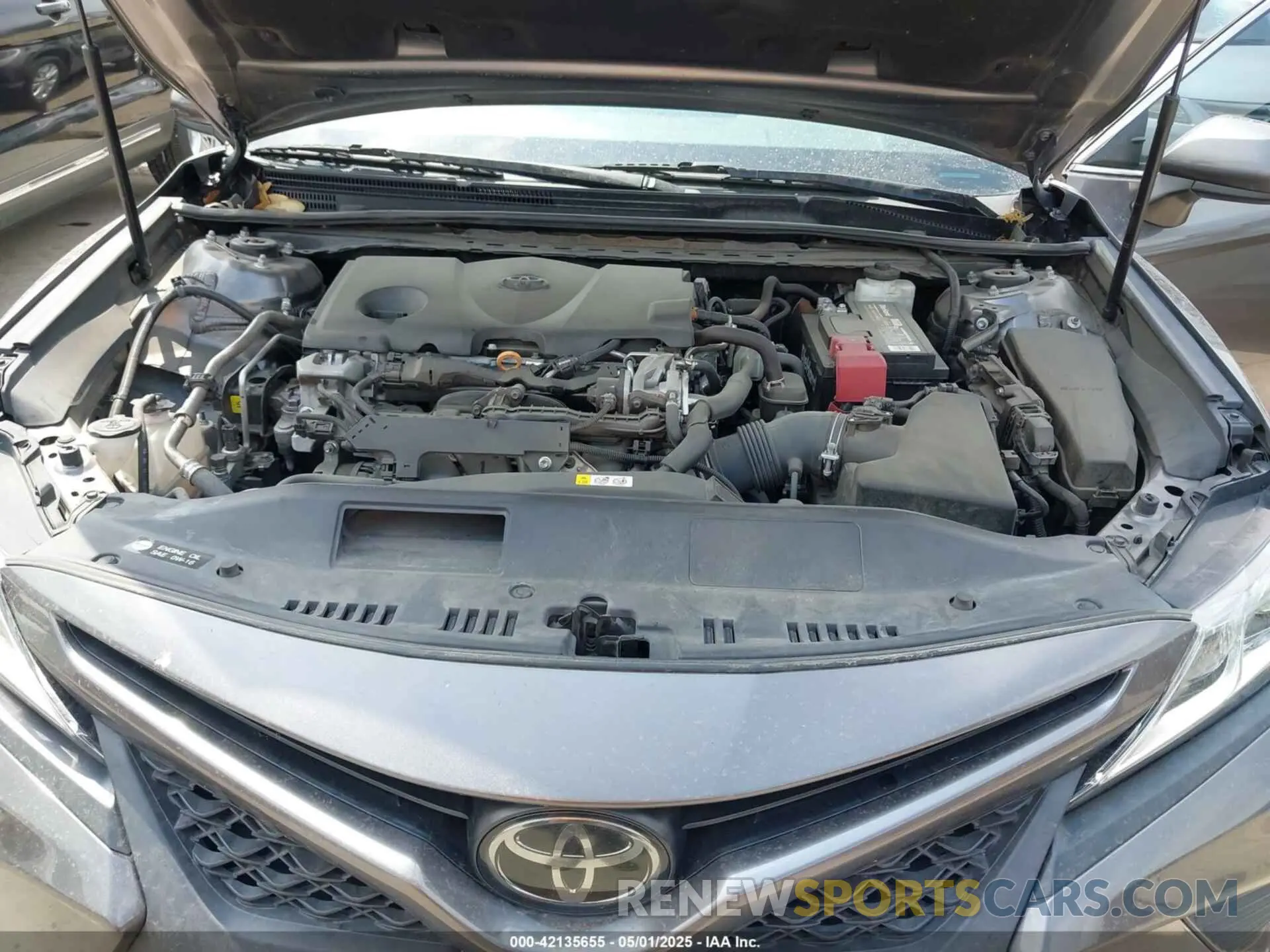 10 Photograph of a damaged car 4T1G11AK1LU345564 TOYOTA CAMRY 2020