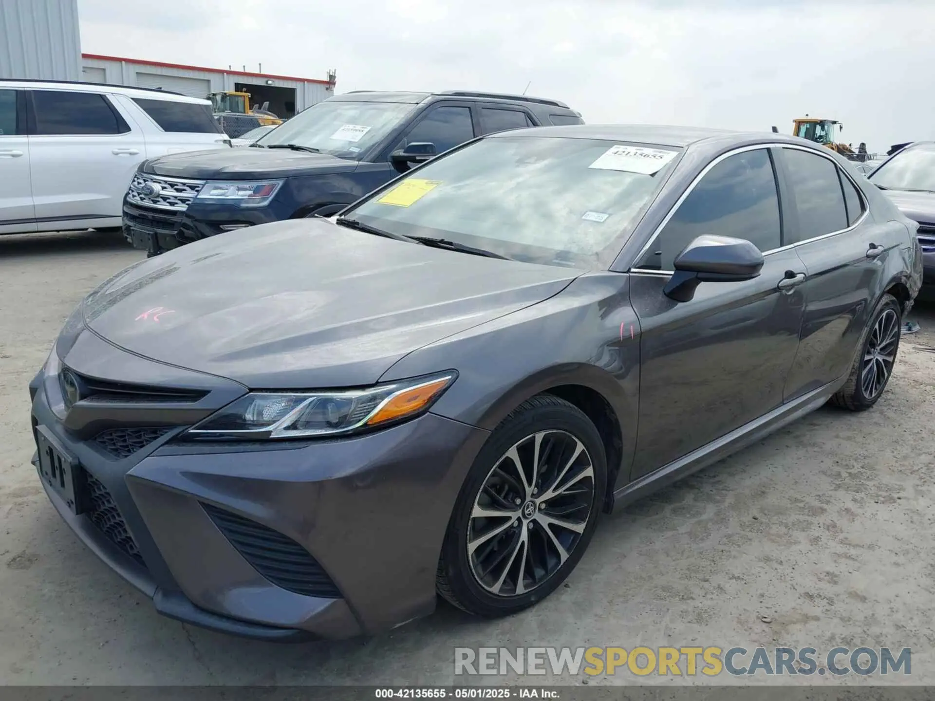 2 Photograph of a damaged car 4T1G11AK1LU345564 TOYOTA CAMRY 2020