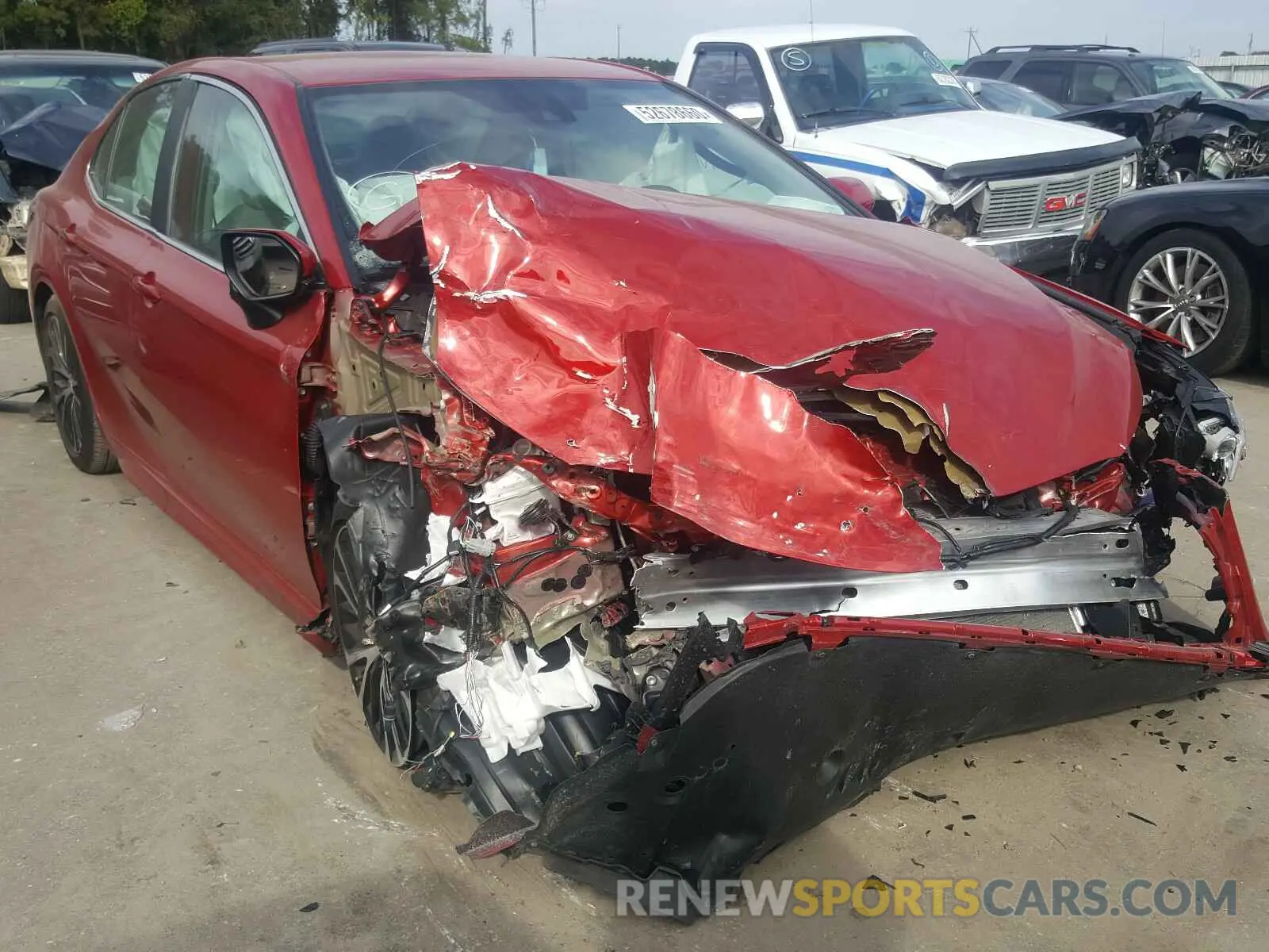 1 Photograph of a damaged car 4T1G11AK1LU350828 TOYOTA CAMRY 2020