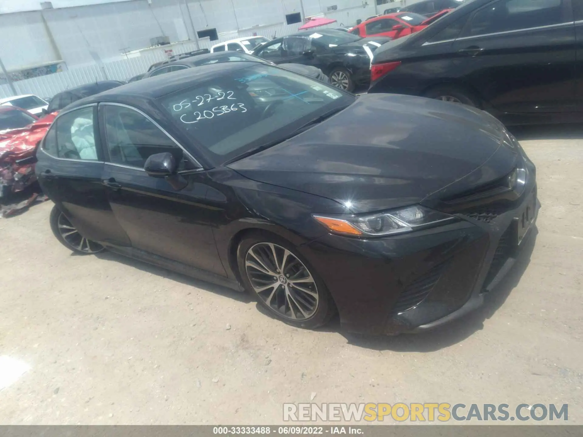 1 Photograph of a damaged car 4T1G11AK1LU357066 TOYOTA CAMRY 2020