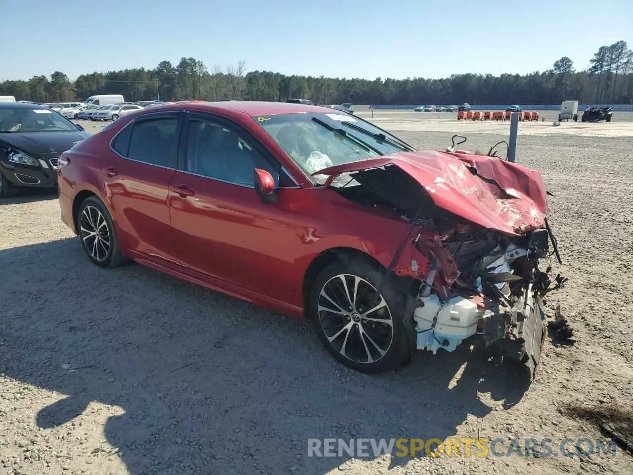 4 Photograph of a damaged car 4T1G11AK1LU380783 TOYOTA CAMRY 2020