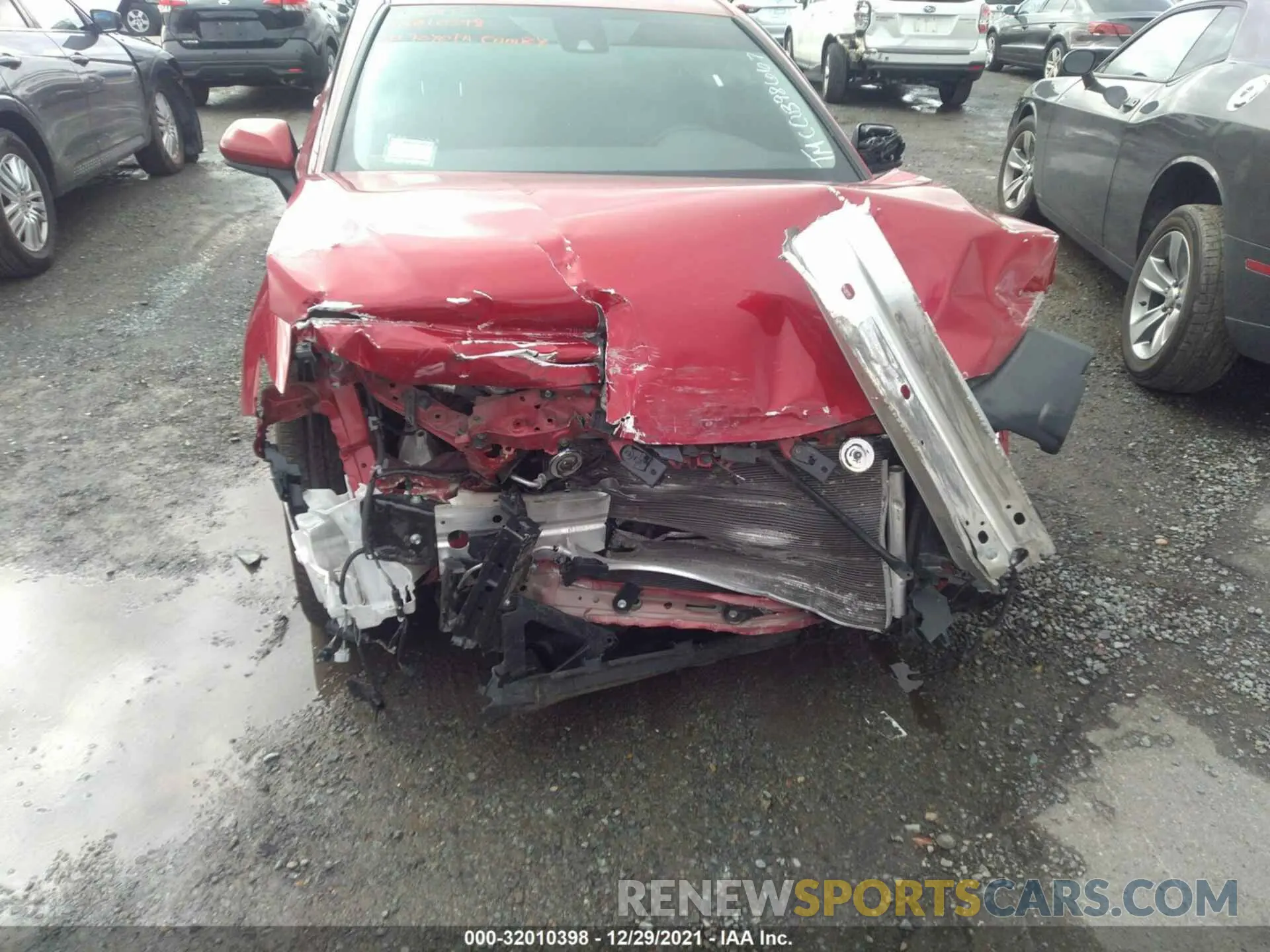 6 Photograph of a damaged car 4T1G11AK1LU398667 TOYOTA CAMRY 2020
