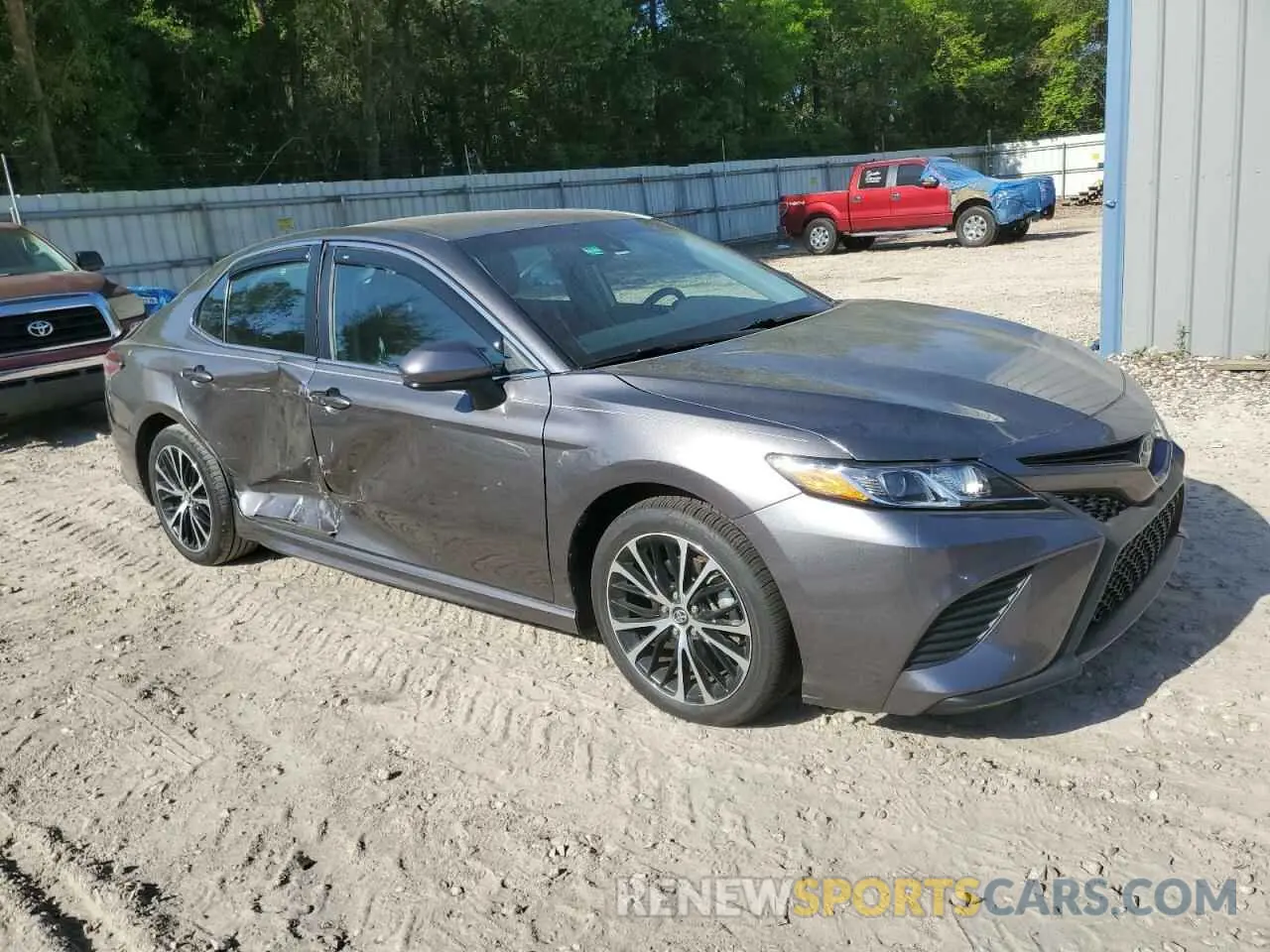 4 Фотография поврежденного автомобиля 4T1G11AK1LU862380 TOYOTA CAMRY 2020