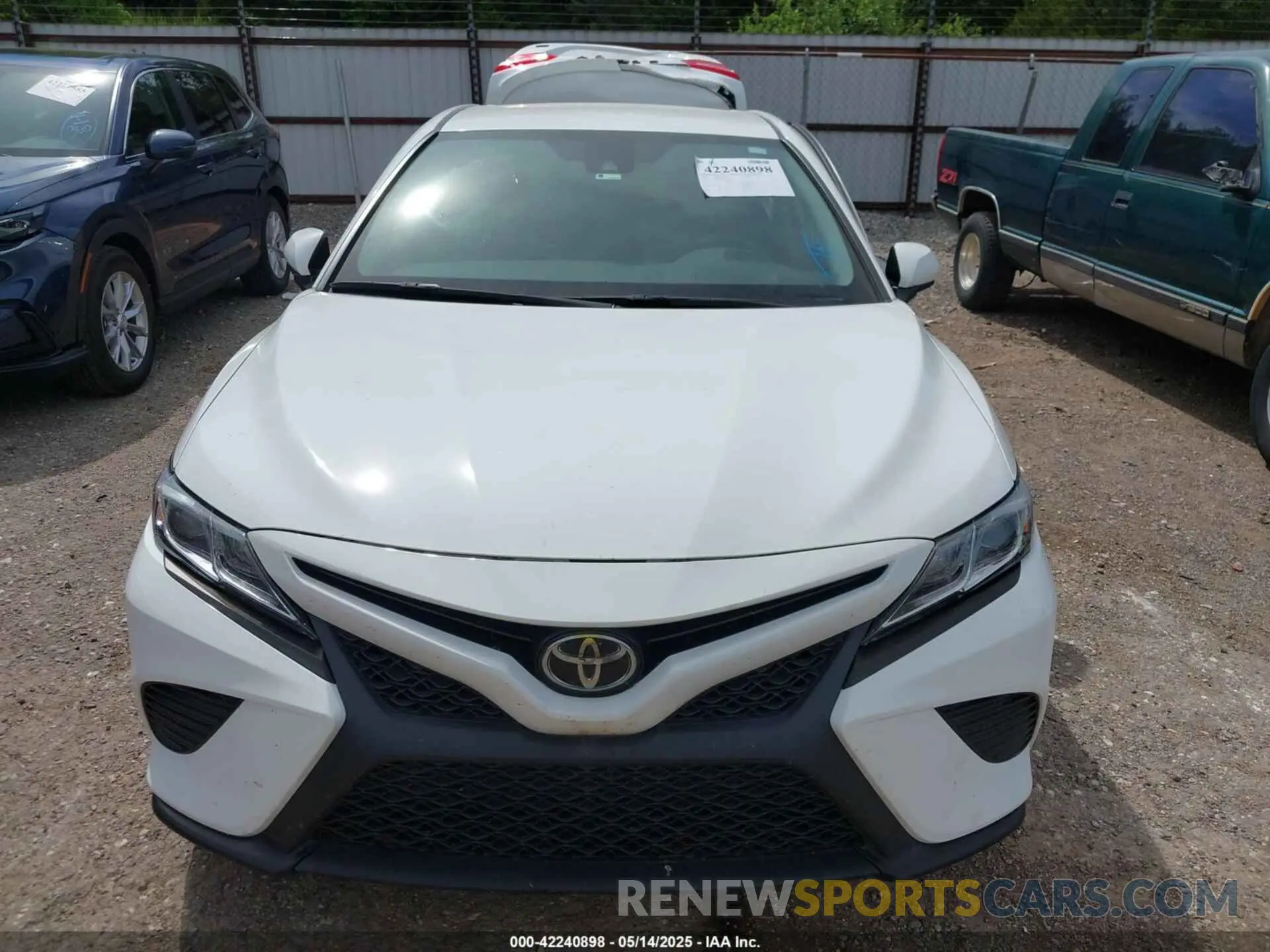 12 Фотография поврежденного автомобиля 4T1G11AK1LU862704 TOYOTA CAMRY 2020