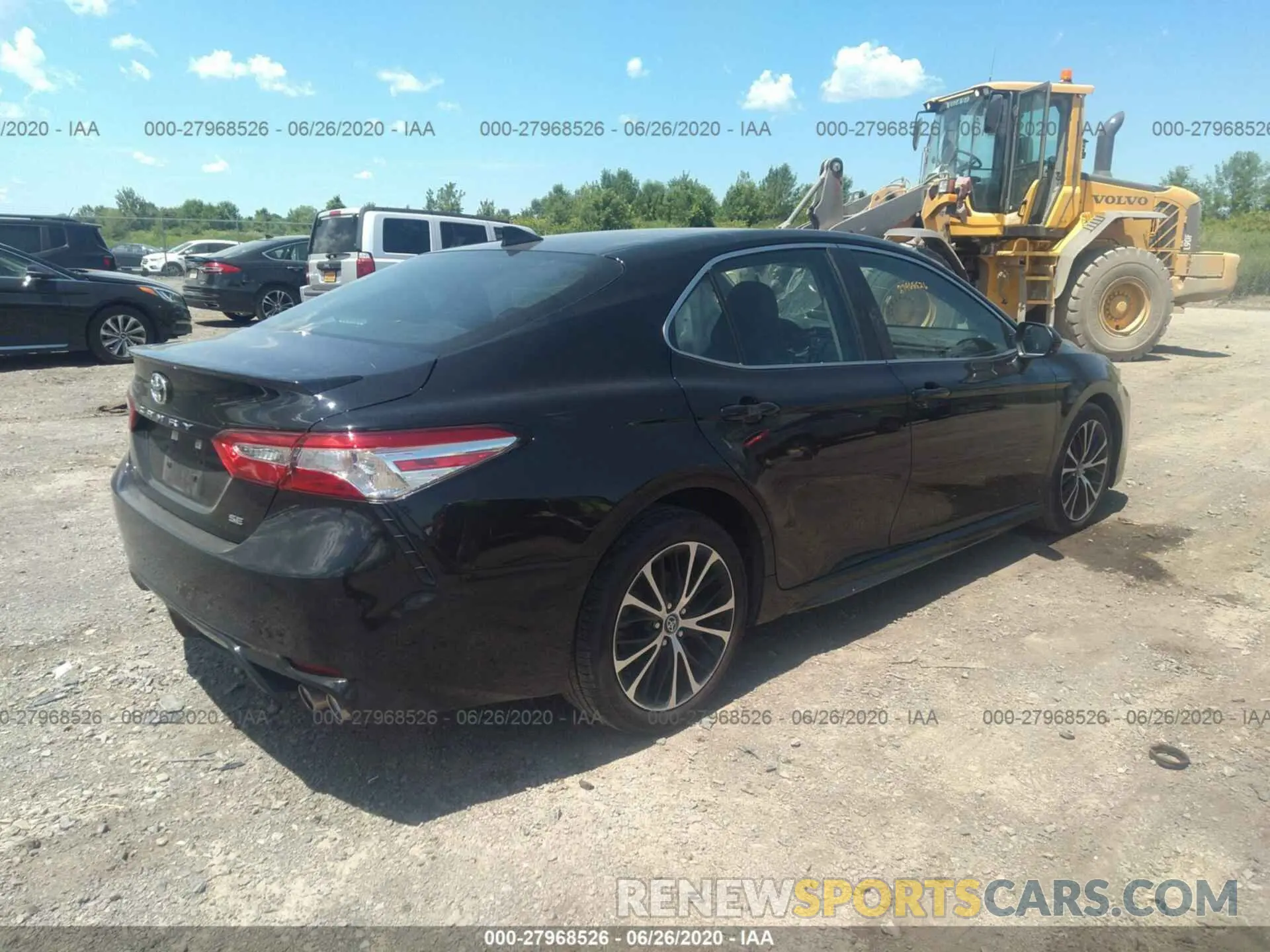4 Photograph of a damaged car 4T1G11AK1LU867255 TOYOTA CAMRY 2020