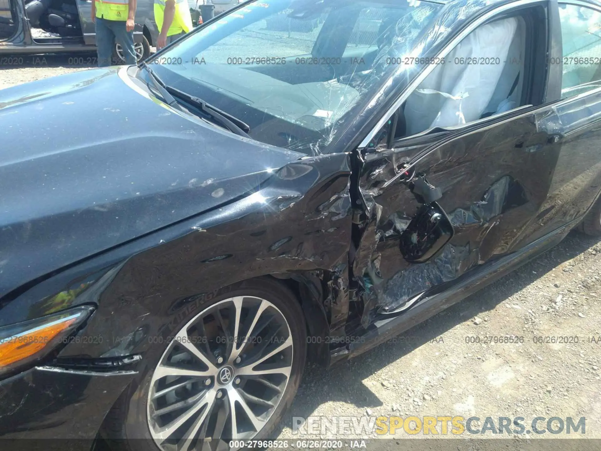6 Photograph of a damaged car 4T1G11AK1LU867255 TOYOTA CAMRY 2020