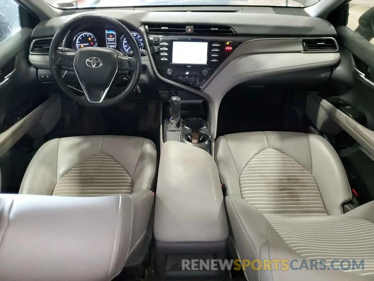 8 Фотография поврежденного автомобиля 4T1G11AK1LU885349 TOYOTA CAMRY 2020