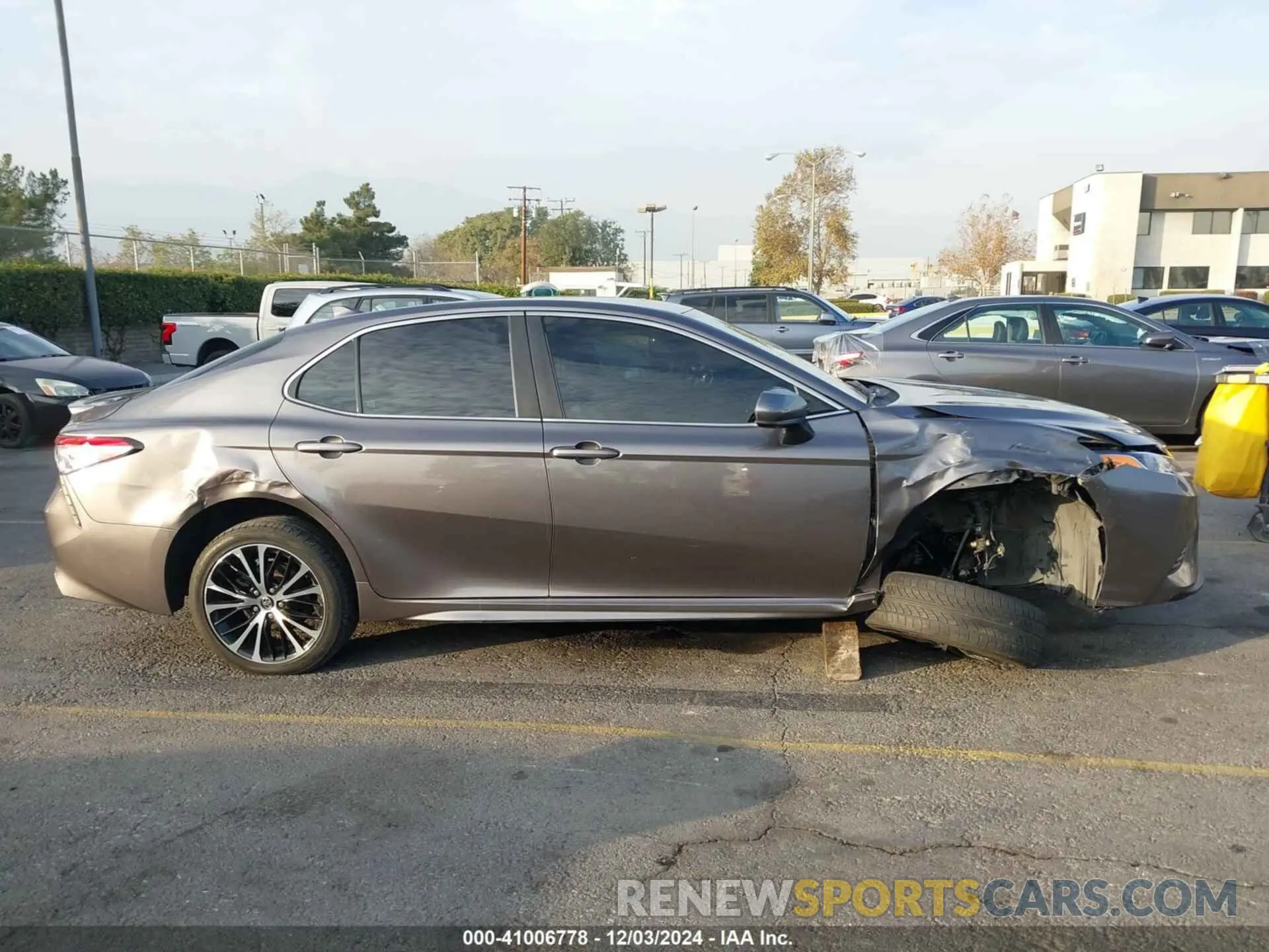 13 Photograph of a damaged car 4T1G11AK1LU896383 TOYOTA CAMRY 2020