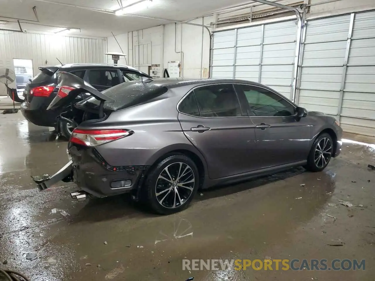 3 Фотография поврежденного автомобиля 4T1G11AK1LU908936 TOYOTA CAMRY 2020