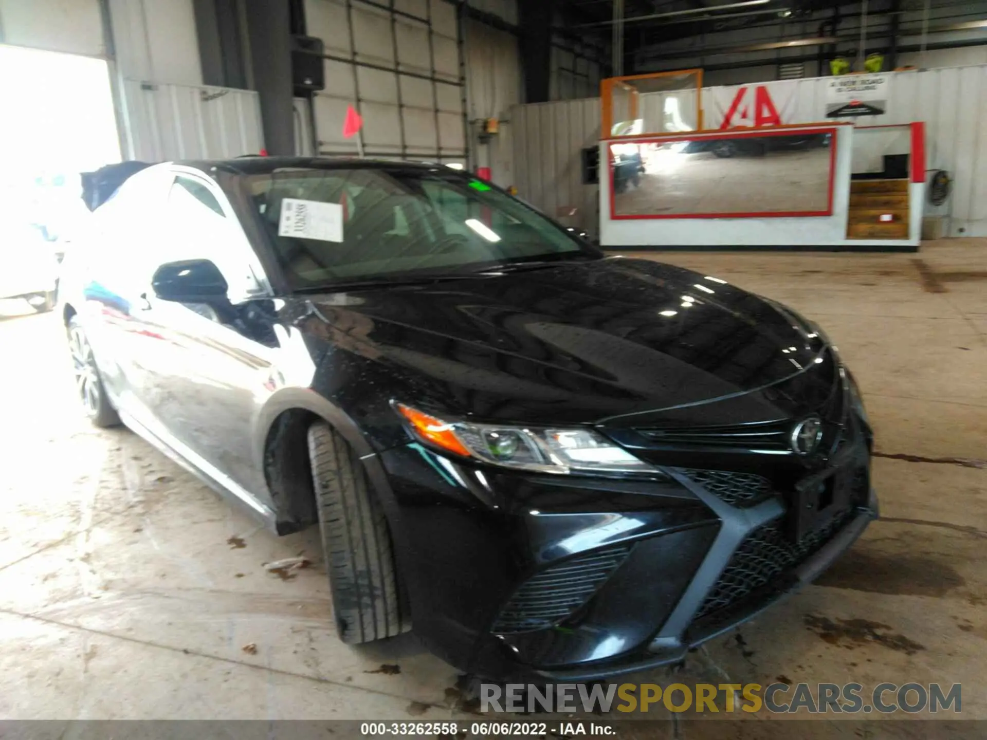 1 Фотография поврежденного автомобиля 4T1G11AK1LU943072 TOYOTA CAMRY 2020