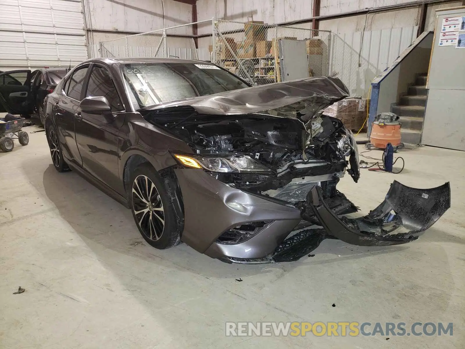 9 Photograph of a damaged car 4T1G11AK1LU978386 TOYOTA CAMRY 2020