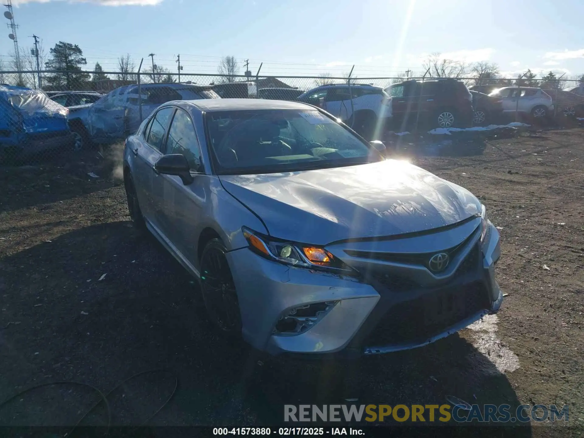 1 Фотография поврежденного автомобиля 4T1G11AK2LU301556 TOYOTA CAMRY 2020