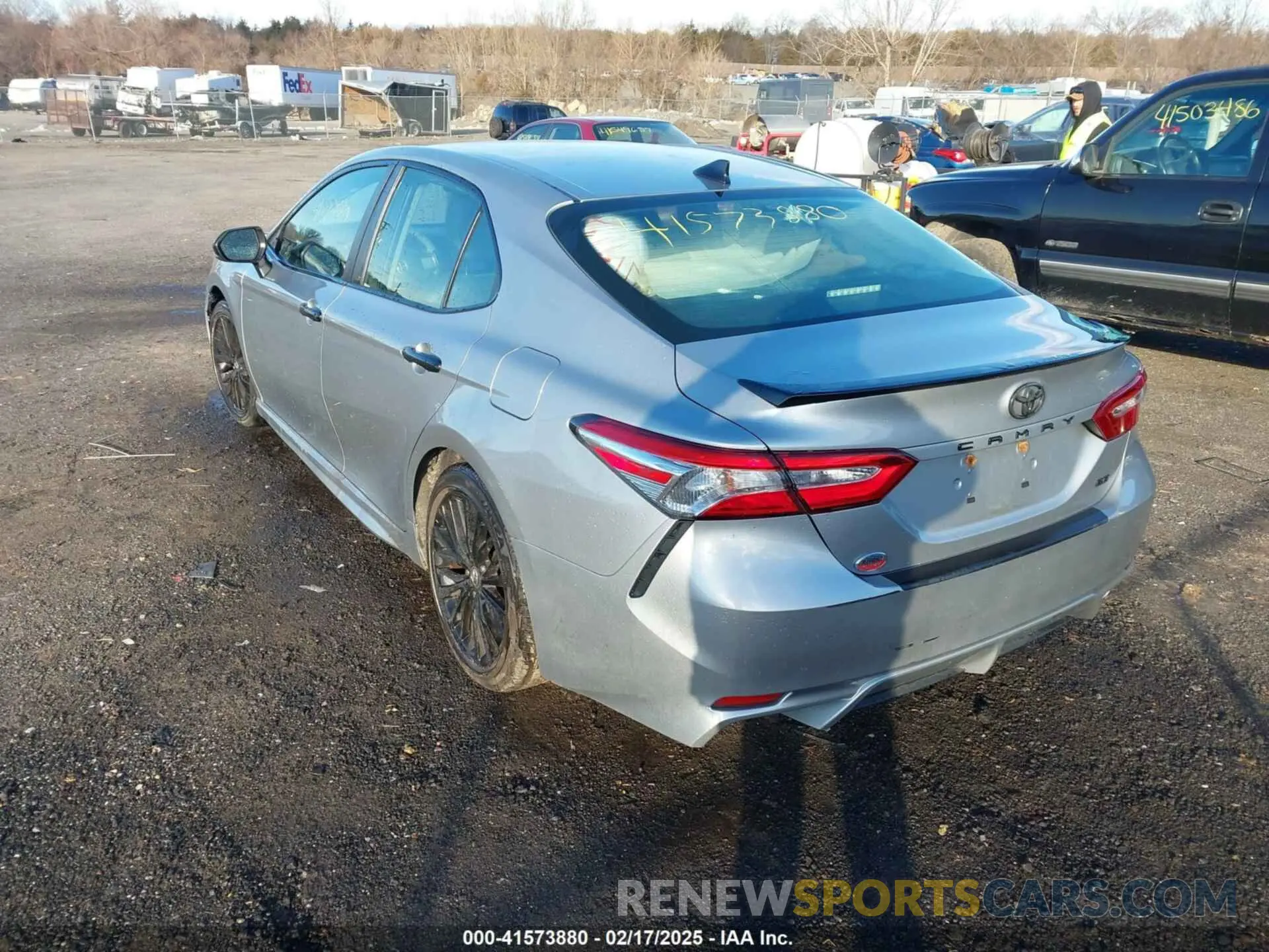 3 Фотография поврежденного автомобиля 4T1G11AK2LU301556 TOYOTA CAMRY 2020