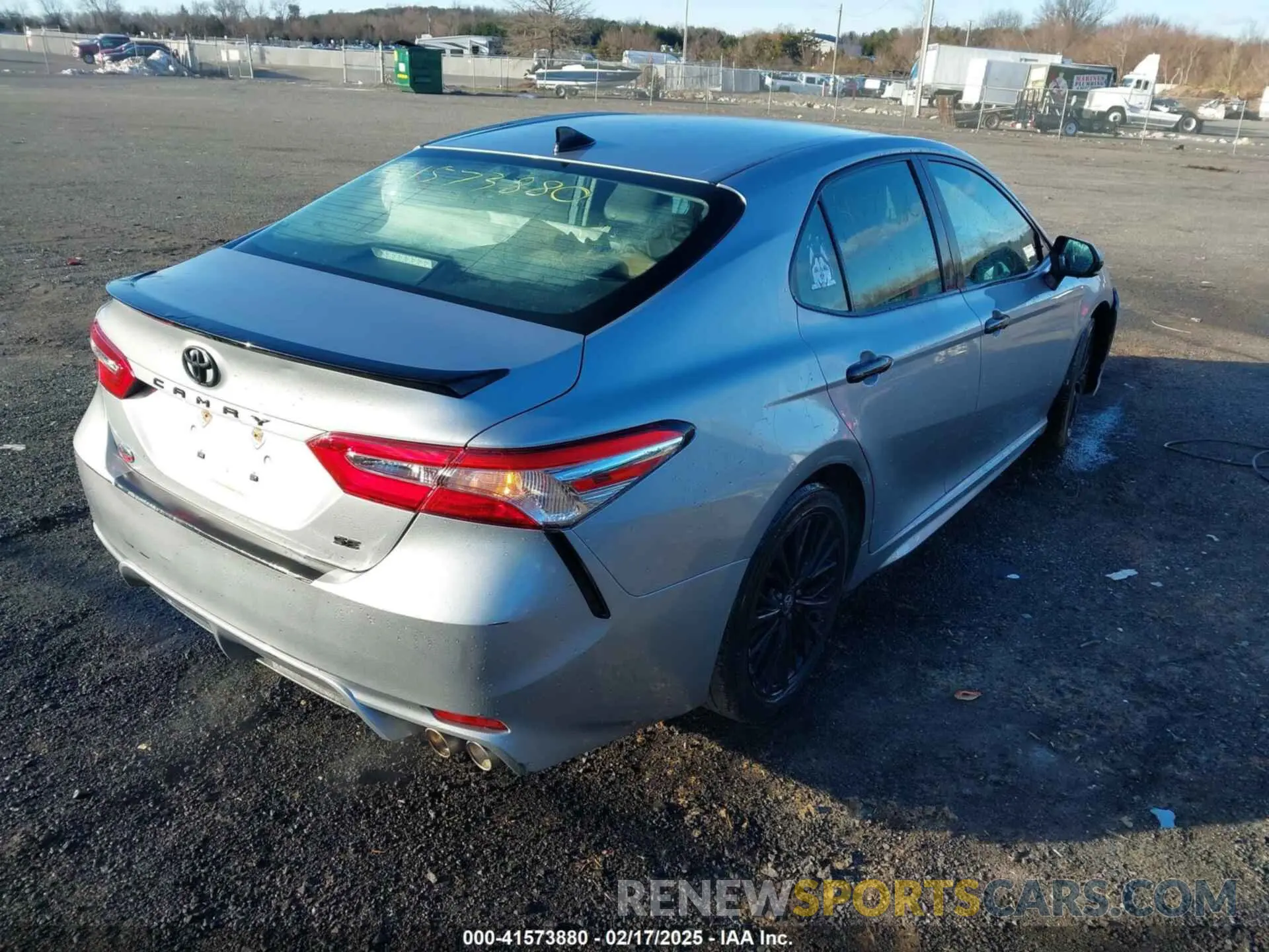 4 Фотография поврежденного автомобиля 4T1G11AK2LU301556 TOYOTA CAMRY 2020
