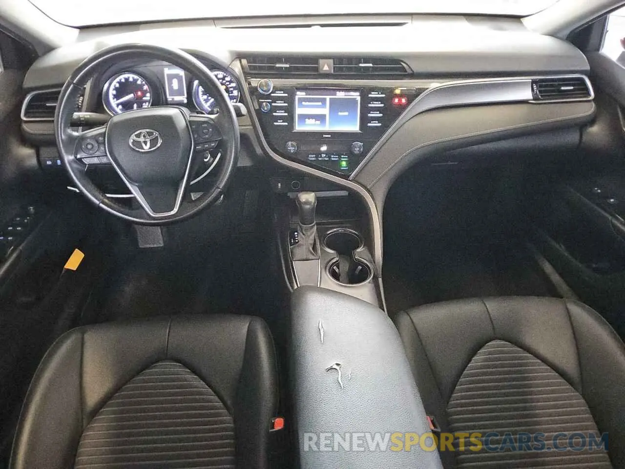 8 Фотография поврежденного автомобиля 4T1G11AK2LU320592 TOYOTA CAMRY 2020