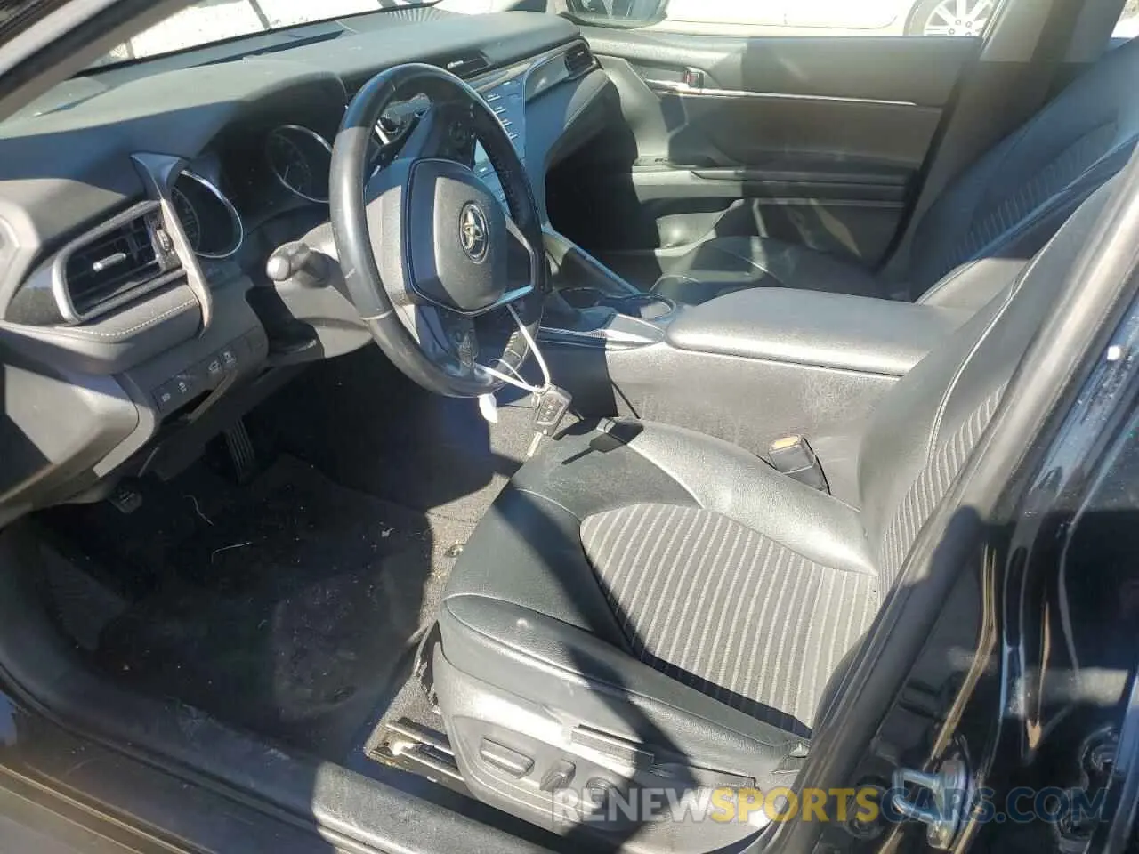 7 Photograph of a damaged car 4T1G11AK2LU329244 TOYOTA CAMRY 2020