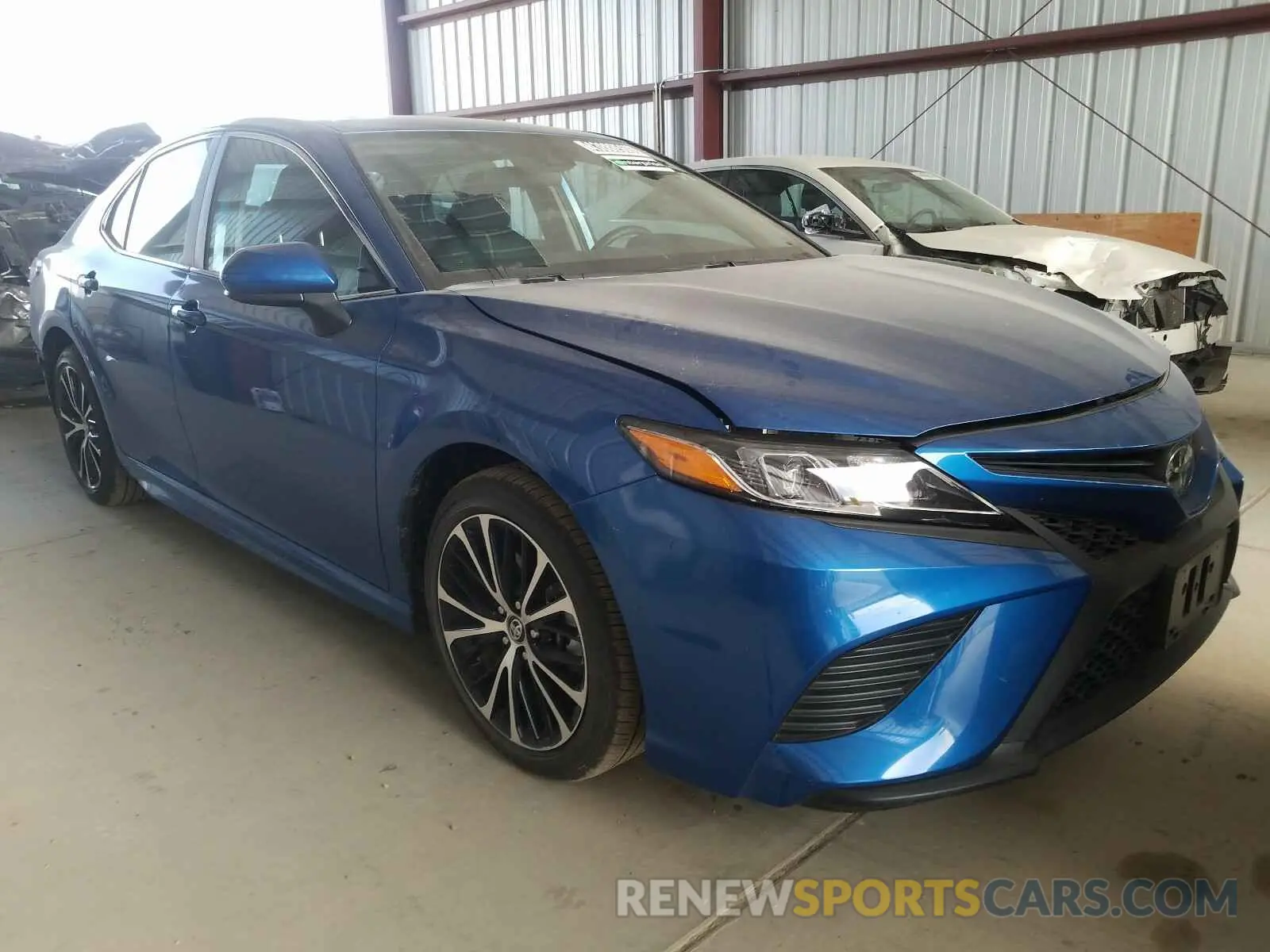 1 Photograph of a damaged car 4T1G11AK2LU353141 TOYOTA CAMRY 2020