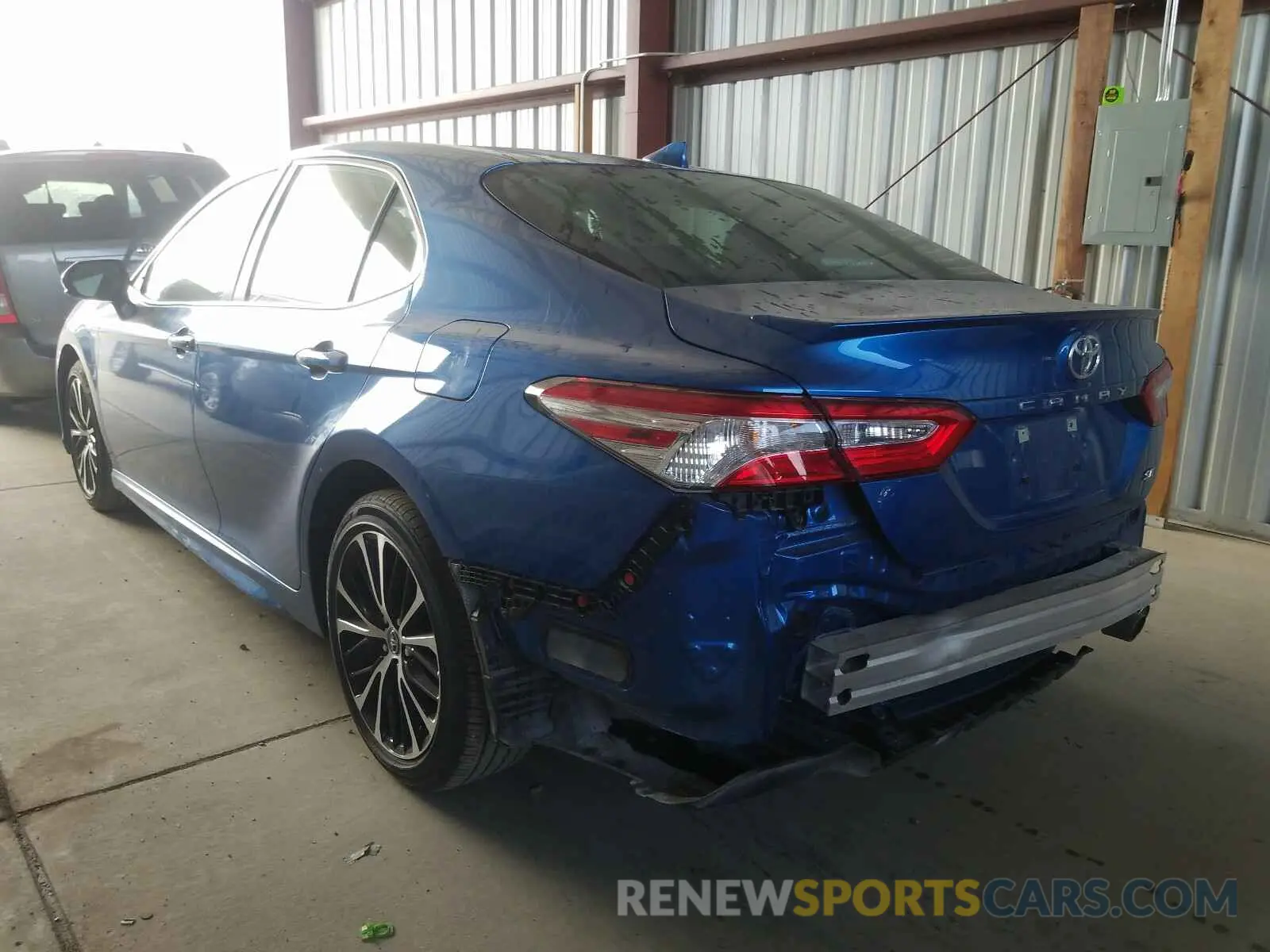 3 Photograph of a damaged car 4T1G11AK2LU353141 TOYOTA CAMRY 2020