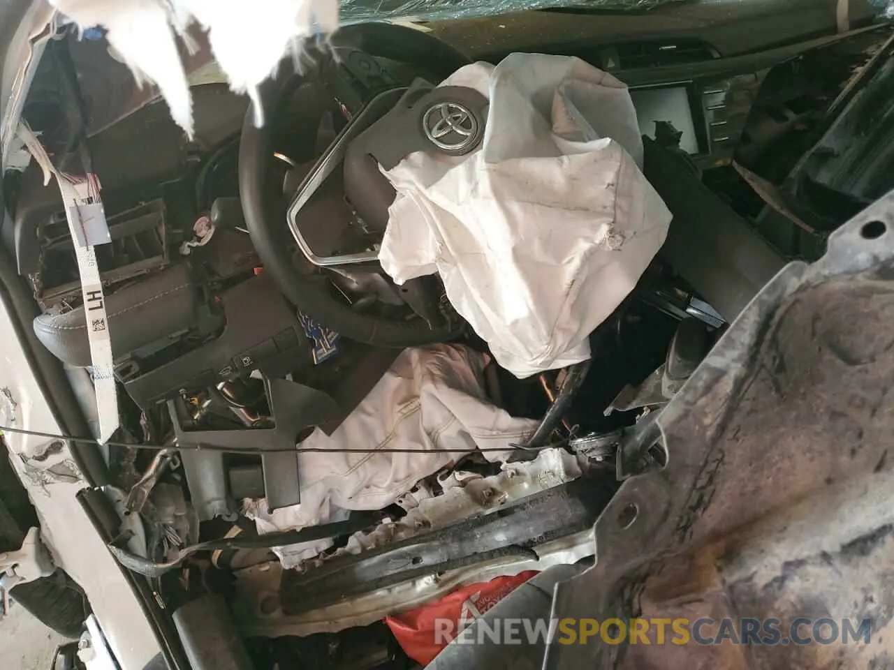 8 Photograph of a damaged car 4T1G11AK2LU356783 TOYOTA CAMRY 2020