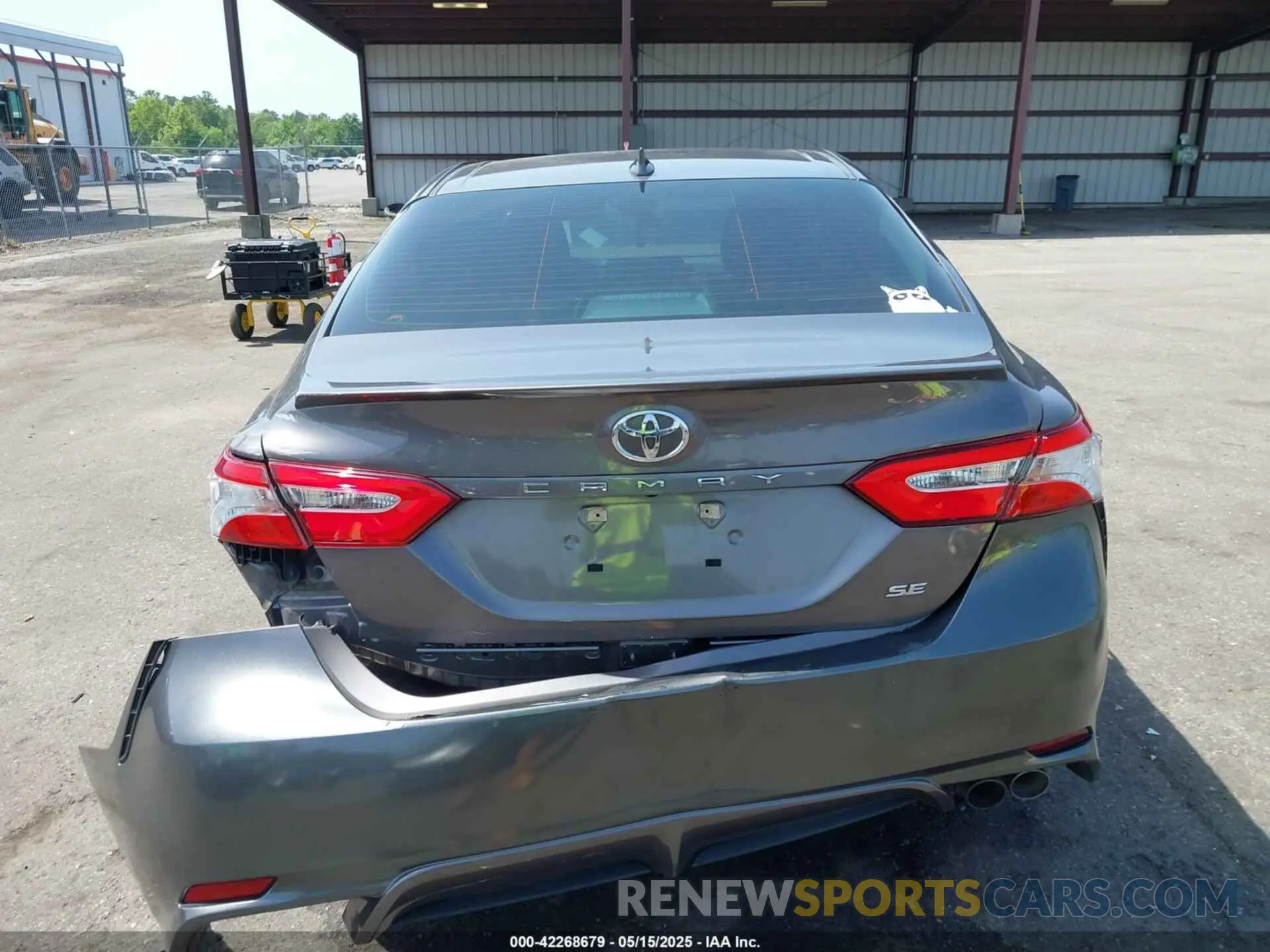 16 Фотография поврежденного автомобиля 4T1G11AK2LU359246 TOYOTA CAMRY 2020
