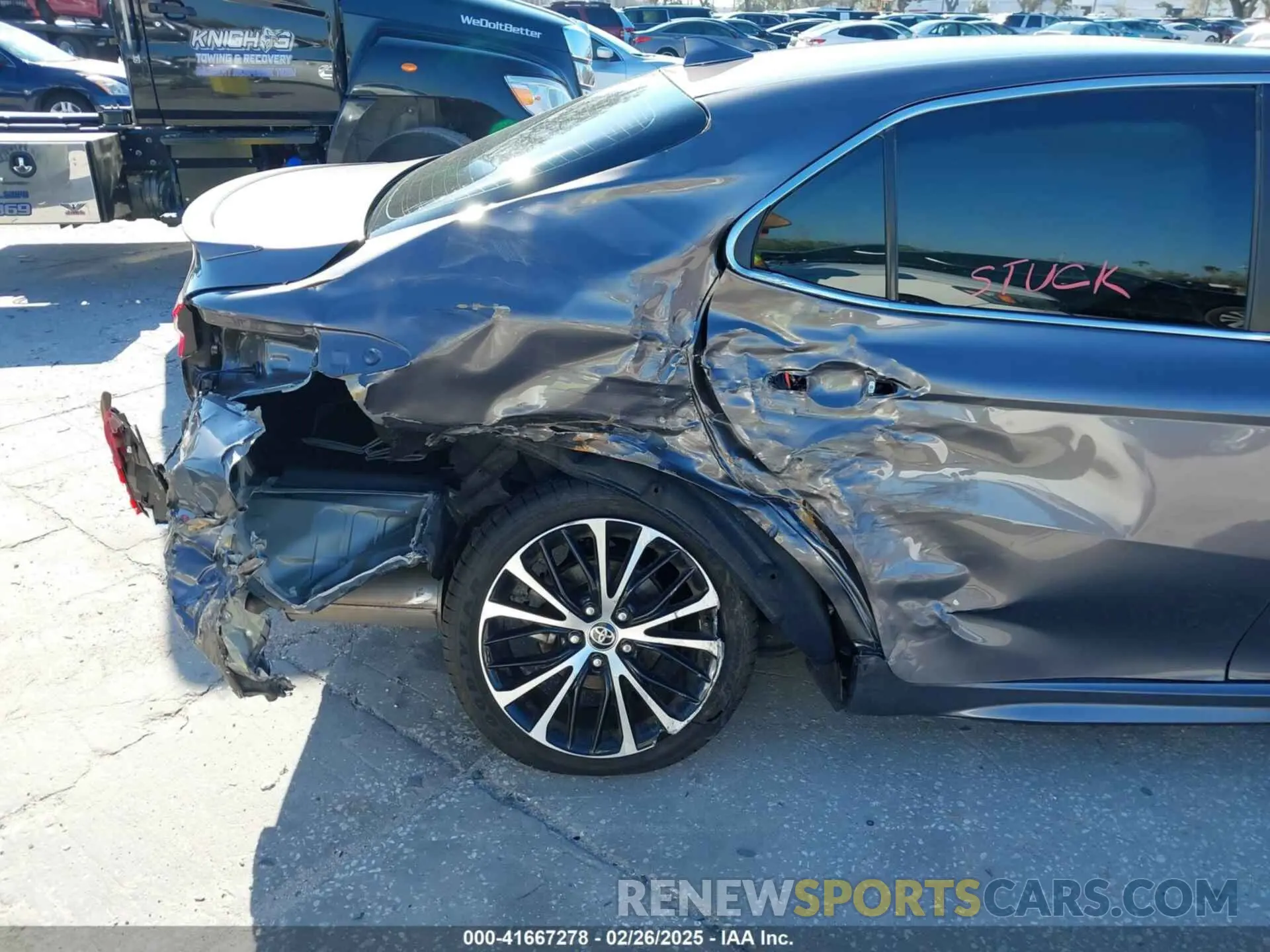 6 Photograph of a damaged car 4T1G11AK2LU392182 TOYOTA CAMRY 2020