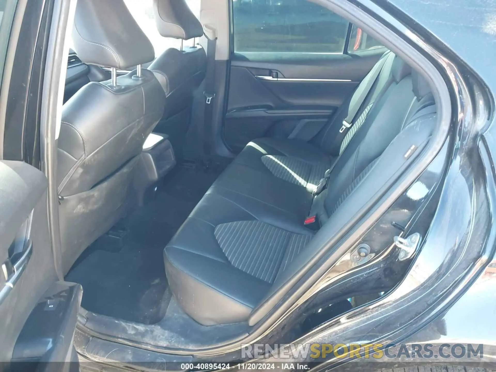 8 Фотография поврежденного автомобиля 4T1G11AK2LU401558 TOYOTA CAMRY 2020