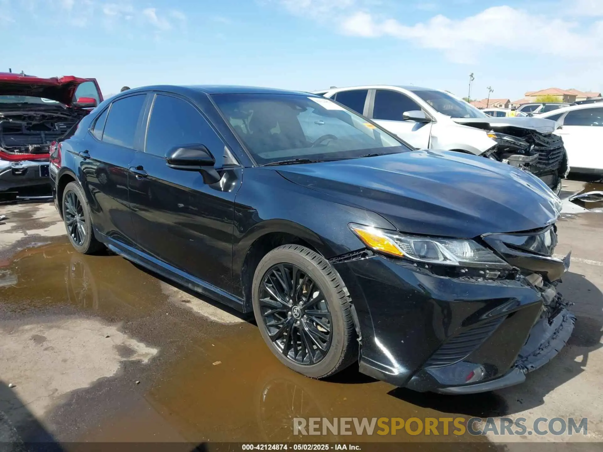 1 Photograph of a damaged car 4T1G11AK2LU401673 TOYOTA CAMRY 2020