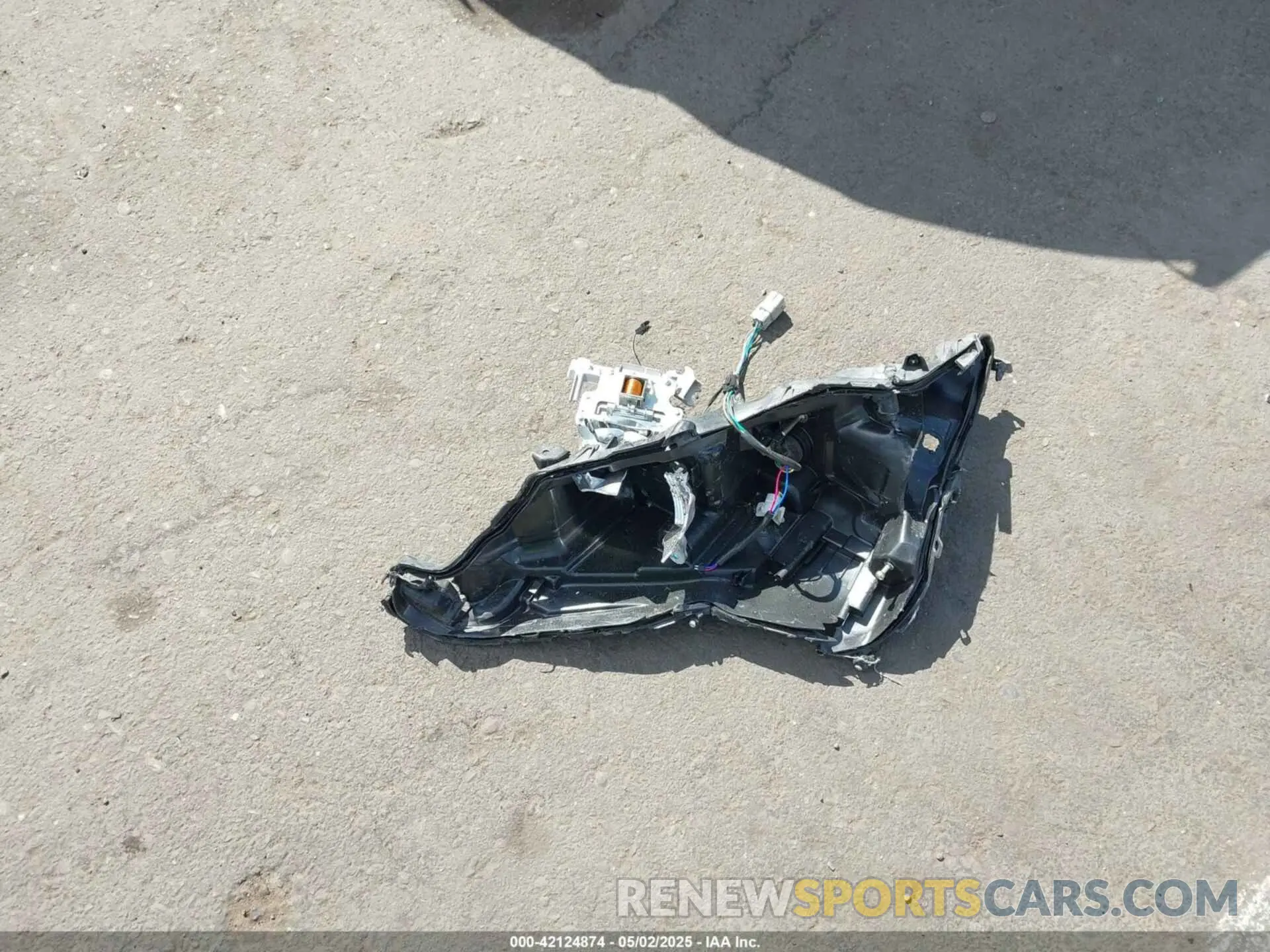 12 Photograph of a damaged car 4T1G11AK2LU401673 TOYOTA CAMRY 2020
