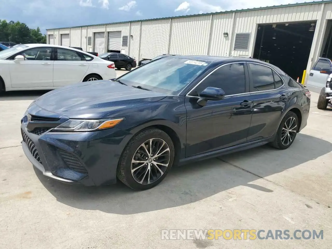 1 Photograph of a damaged car 4T1G11AK2LU861707 TOYOTA CAMRY 2020