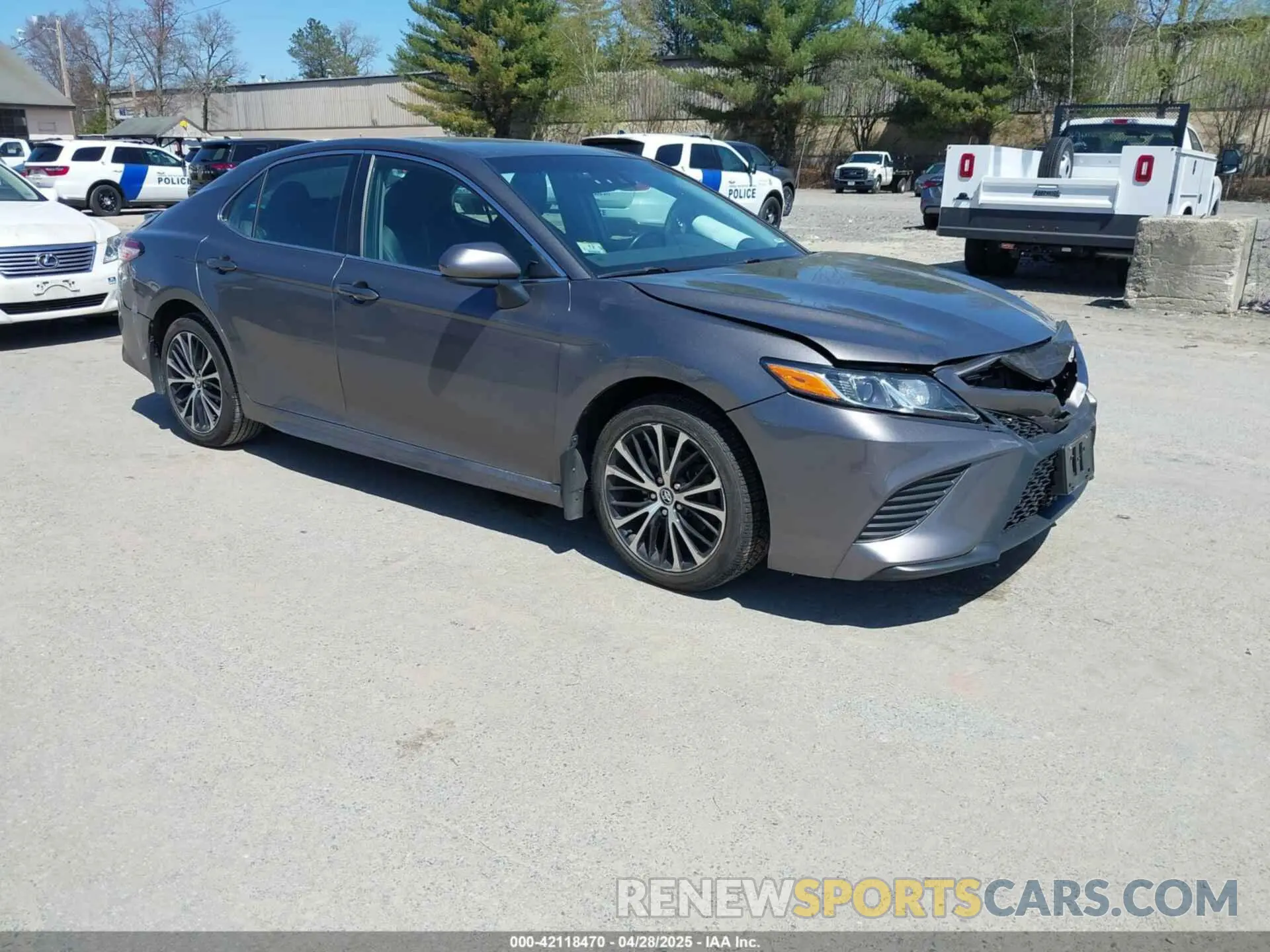 1 Photograph of a damaged car 4T1G11AK2LU862209 TOYOTA CAMRY 2020