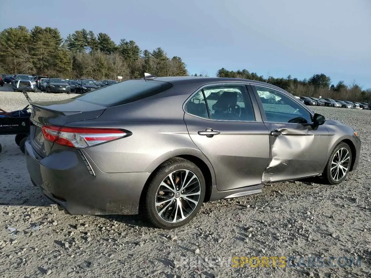 3 Фотография поврежденного автомобиля 4T1G11AK2LU875039 TOYOTA CAMRY 2020