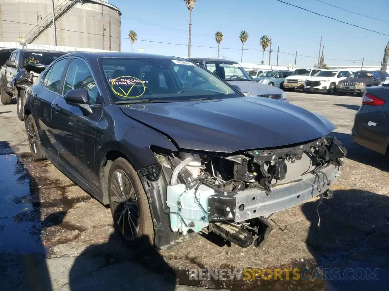1 Photograph of a damaged car 4T1G11AK2LU899681 TOYOTA CAMRY 2020