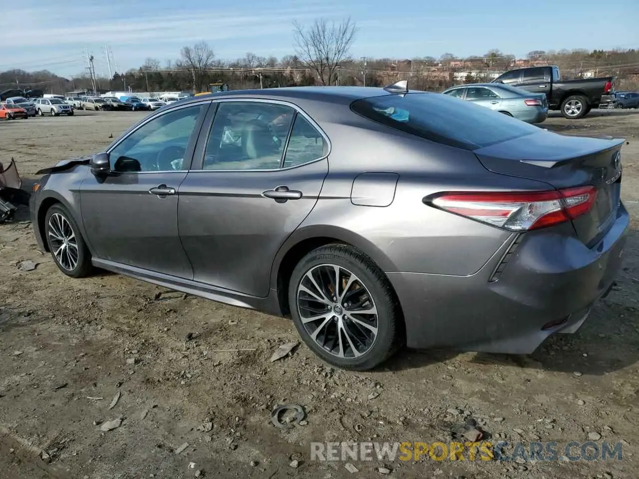 2 Фотография поврежденного автомобиля 4T1G11AK2LU922974 TOYOTA CAMRY 2020