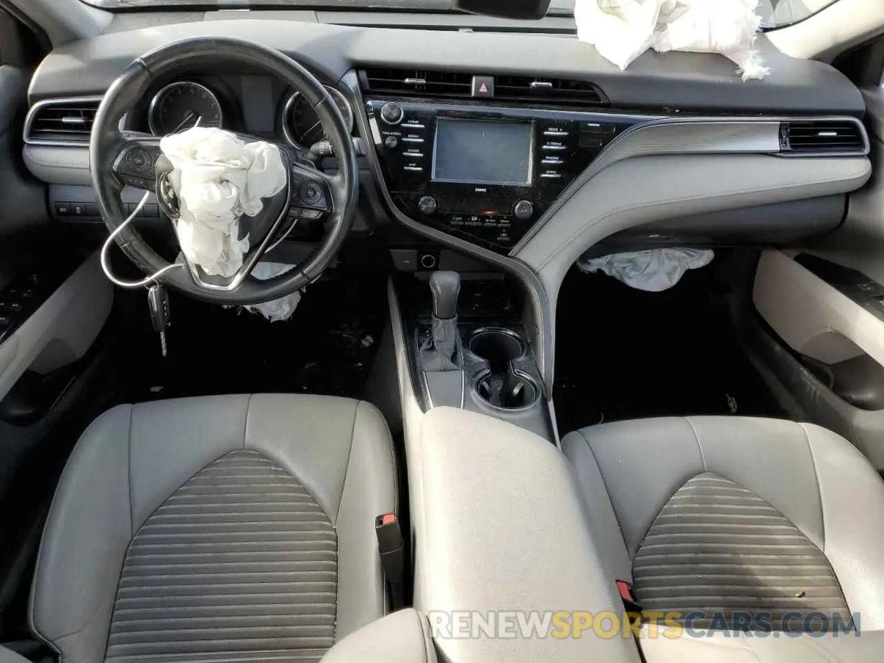 8 Фотография поврежденного автомобиля 4T1G11AK2LU922974 TOYOTA CAMRY 2020