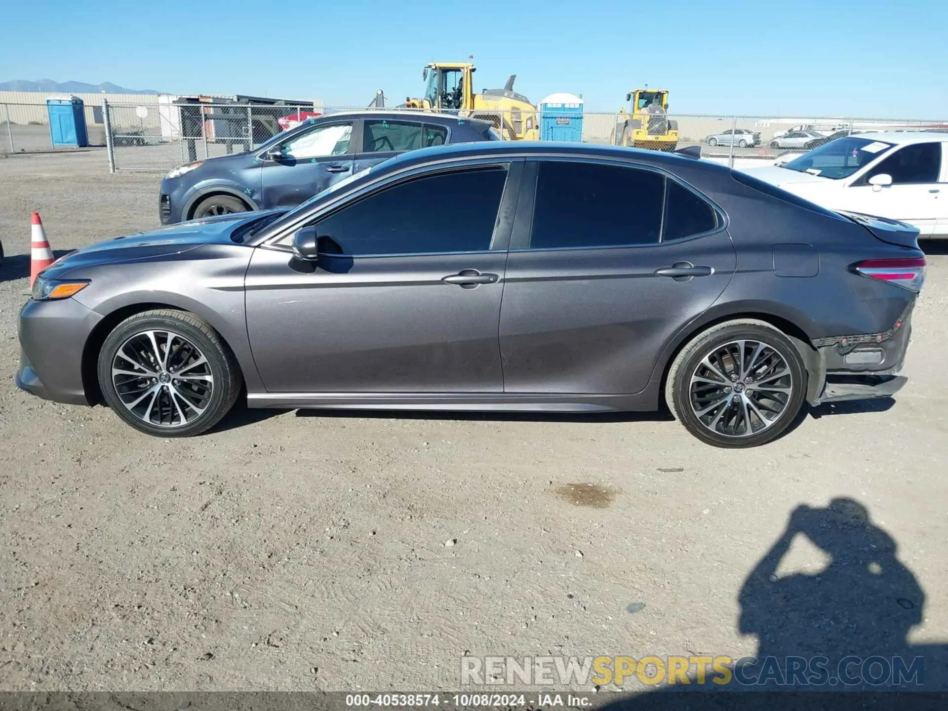 15 Фотография поврежденного автомобиля 4T1G11AK2LU944019 TOYOTA CAMRY 2020
