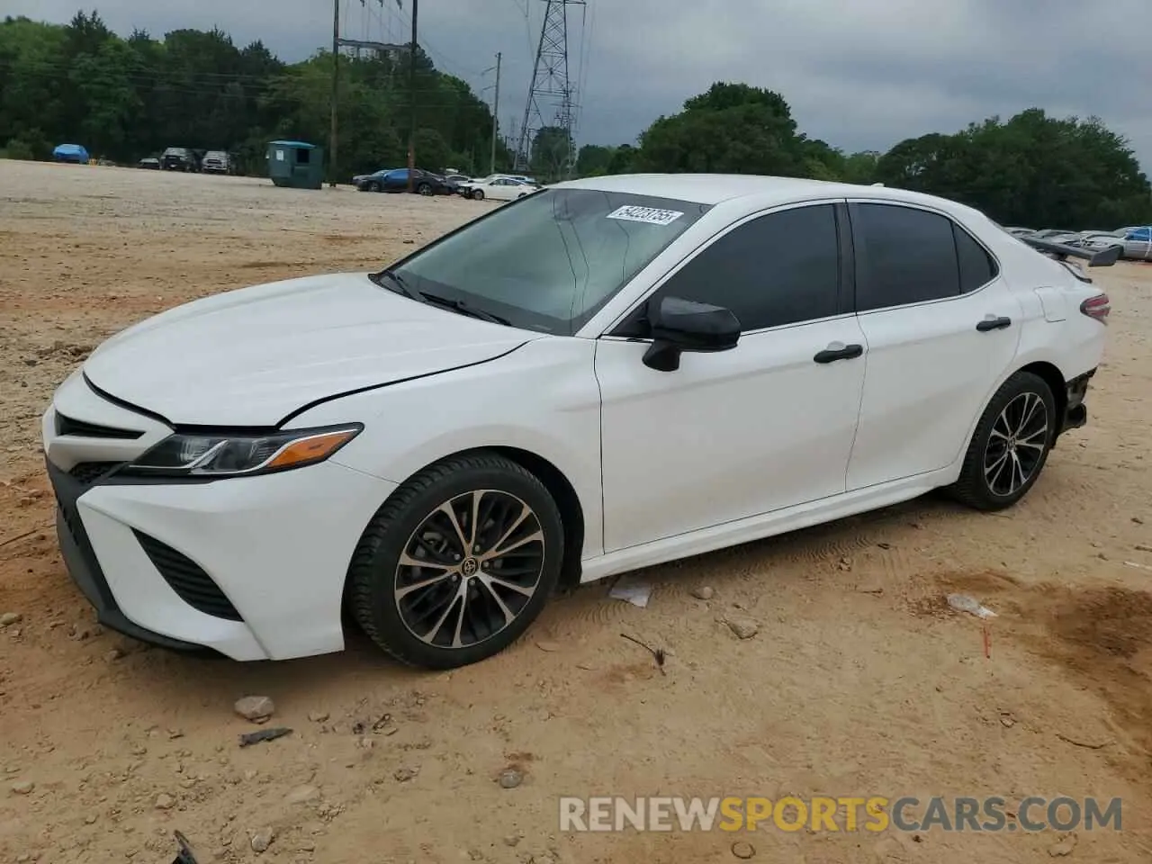 1 Photograph of a damaged car 4T1G11AK2LU952430 TOYOTA CAMRY 2020
