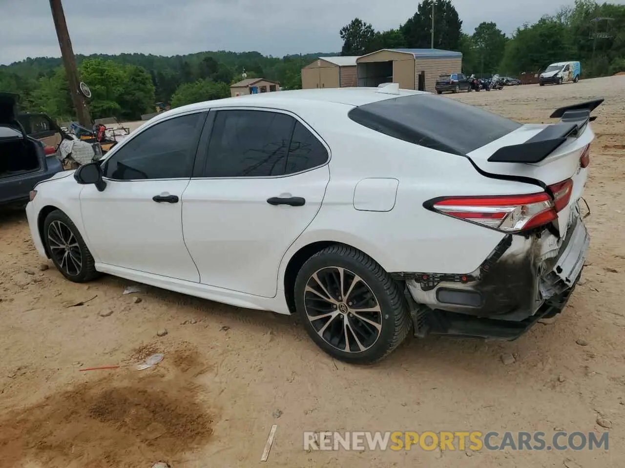 2 Photograph of a damaged car 4T1G11AK2LU952430 TOYOTA CAMRY 2020