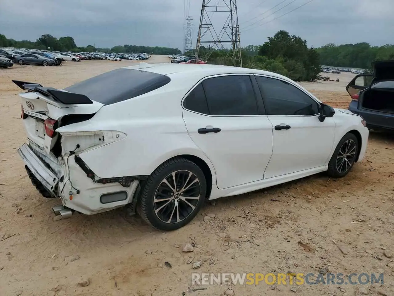 3 Photograph of a damaged car 4T1G11AK2LU952430 TOYOTA CAMRY 2020