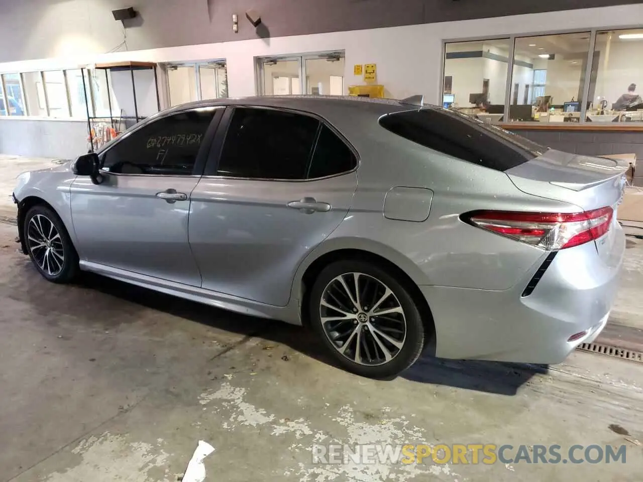 2 Photograph of a damaged car 4T1G11AK2LU958731 TOYOTA CAMRY 2020