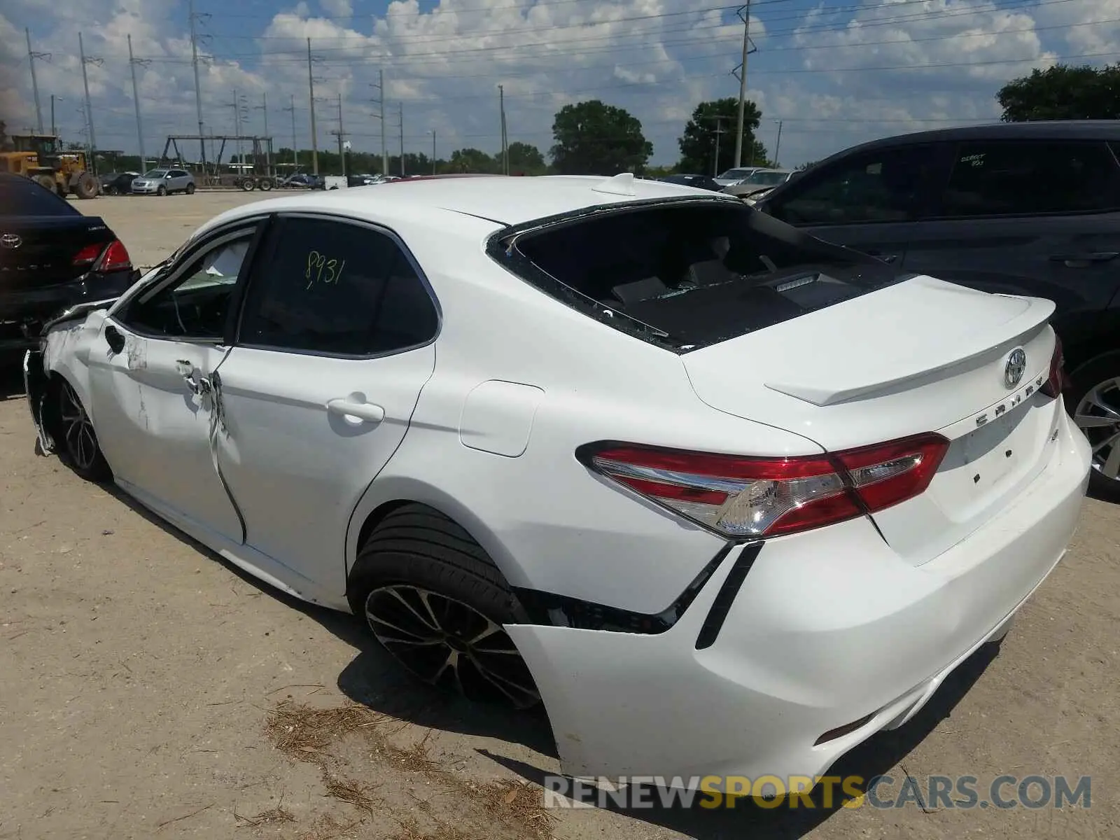 3 Photograph of a damaged car 4T1G11AK2LU961645 TOYOTA CAMRY 2020