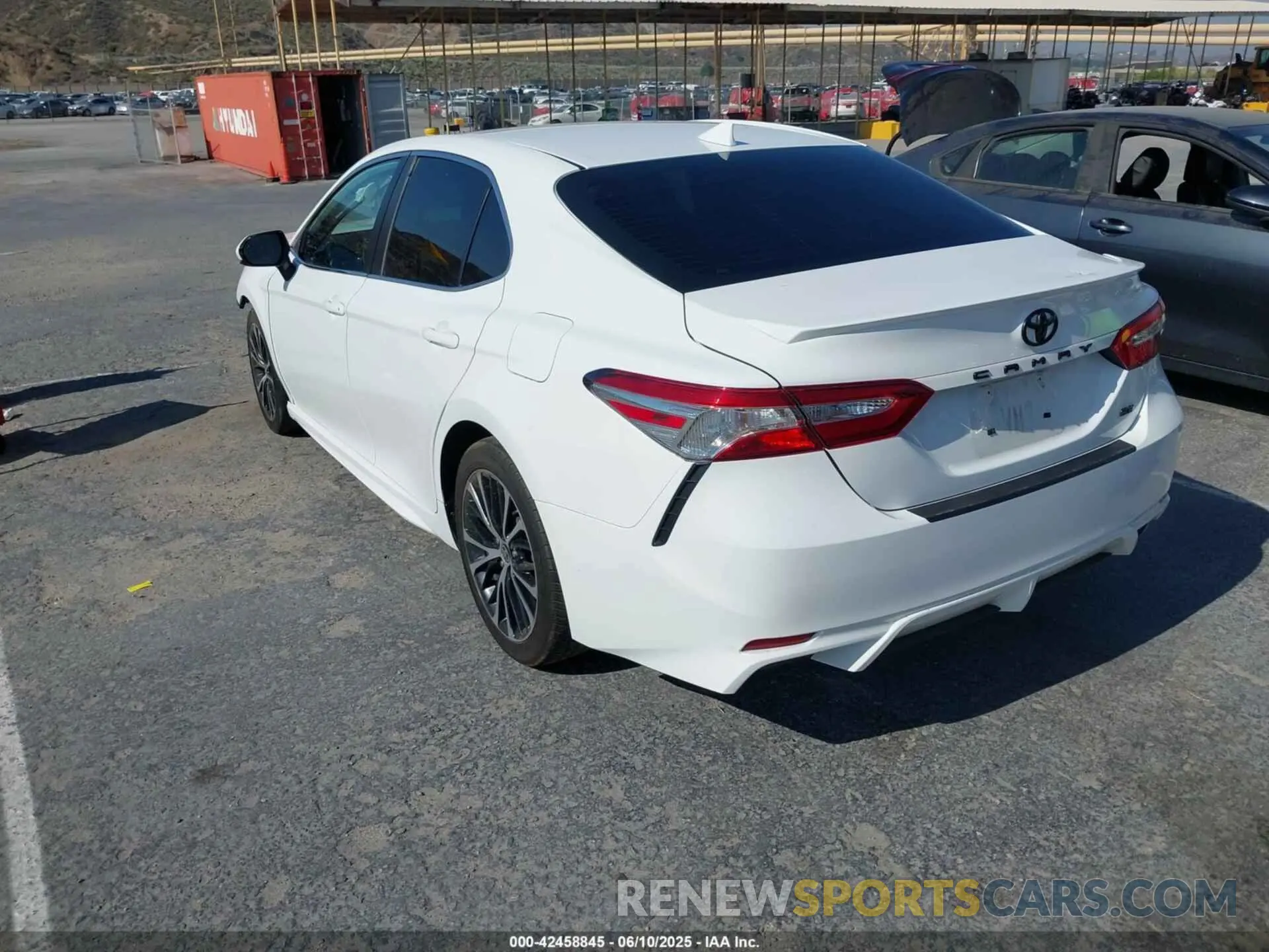3 Photograph of a damaged car 4T1G11AK2LU967347 TOYOTA CAMRY 2020