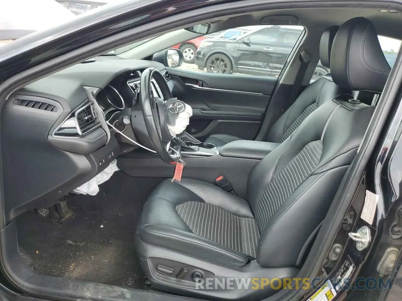 7 Photograph of a damaged car 4T1G11AK2LU988568 TOYOTA CAMRY 2020