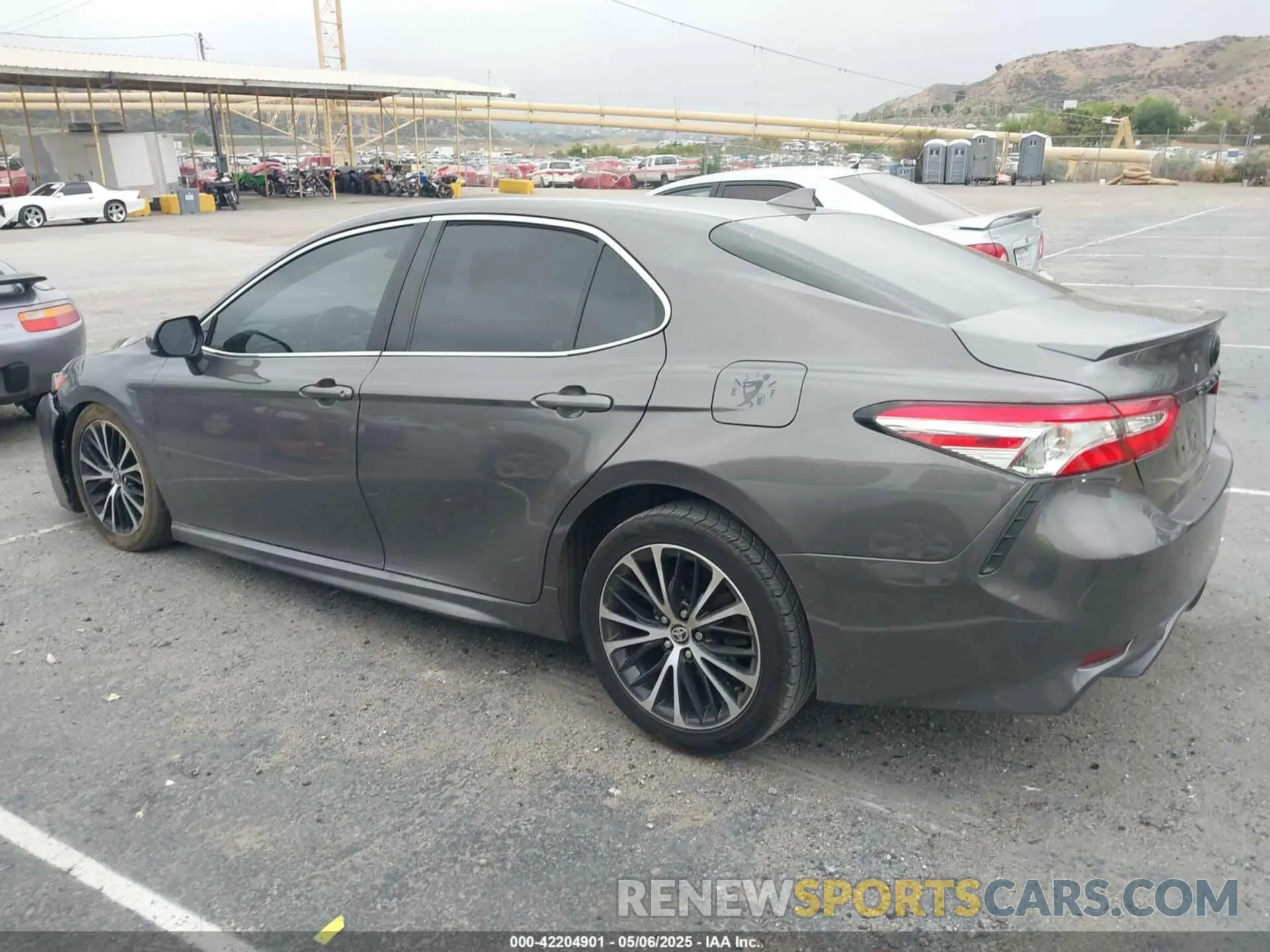 14 Photograph of a damaged car 4T1G11AK2LU989218 TOYOTA CAMRY 2020