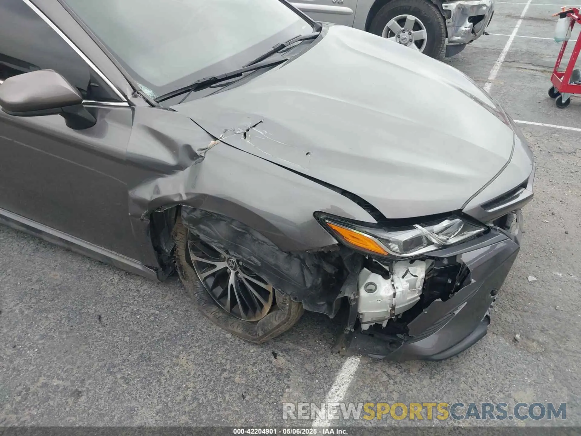 6 Photograph of a damaged car 4T1G11AK2LU989218 TOYOTA CAMRY 2020