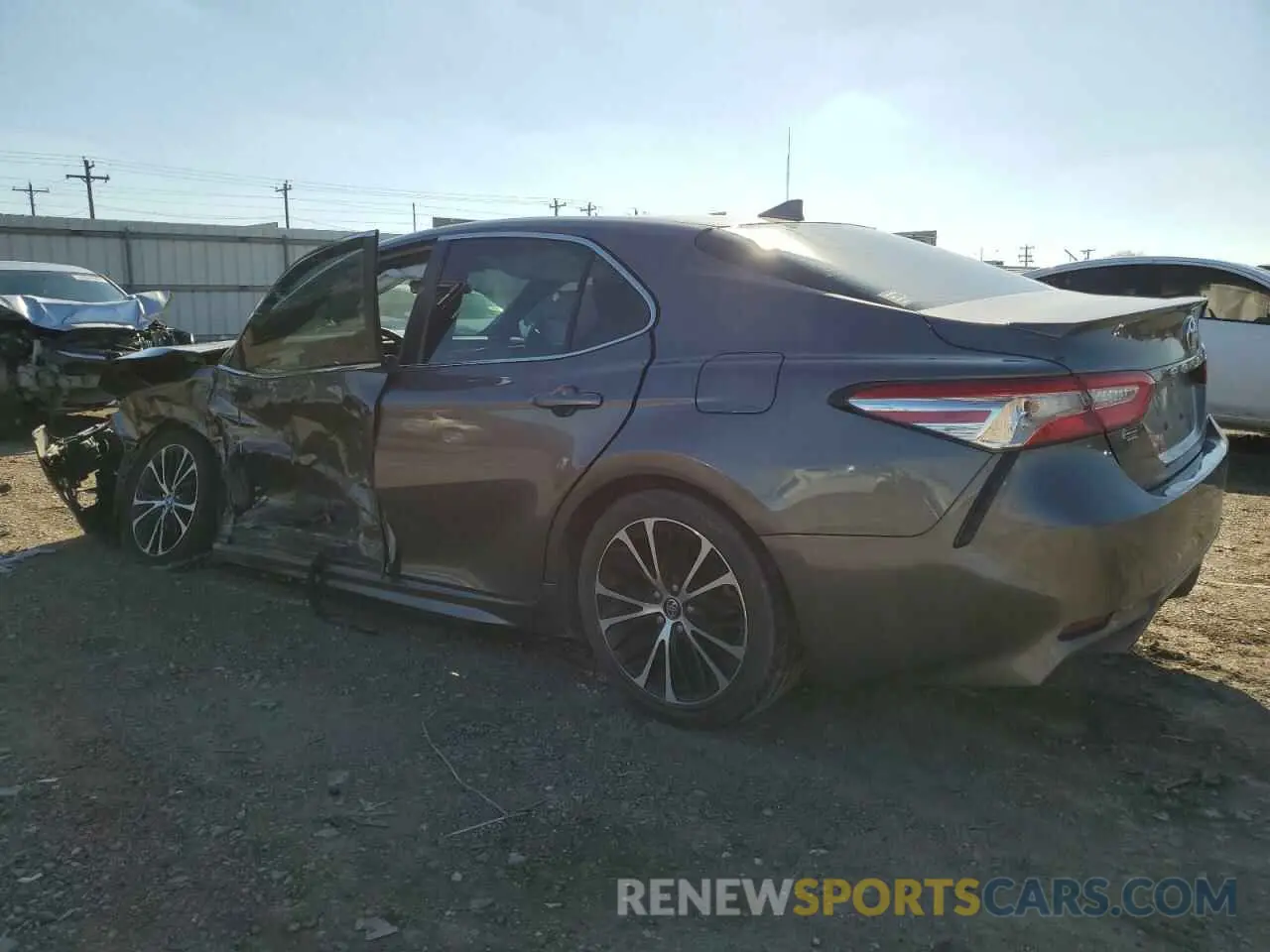 2 Photograph of a damaged car 4T1G11AK3LU305616 TOYOTA CAMRY 2020