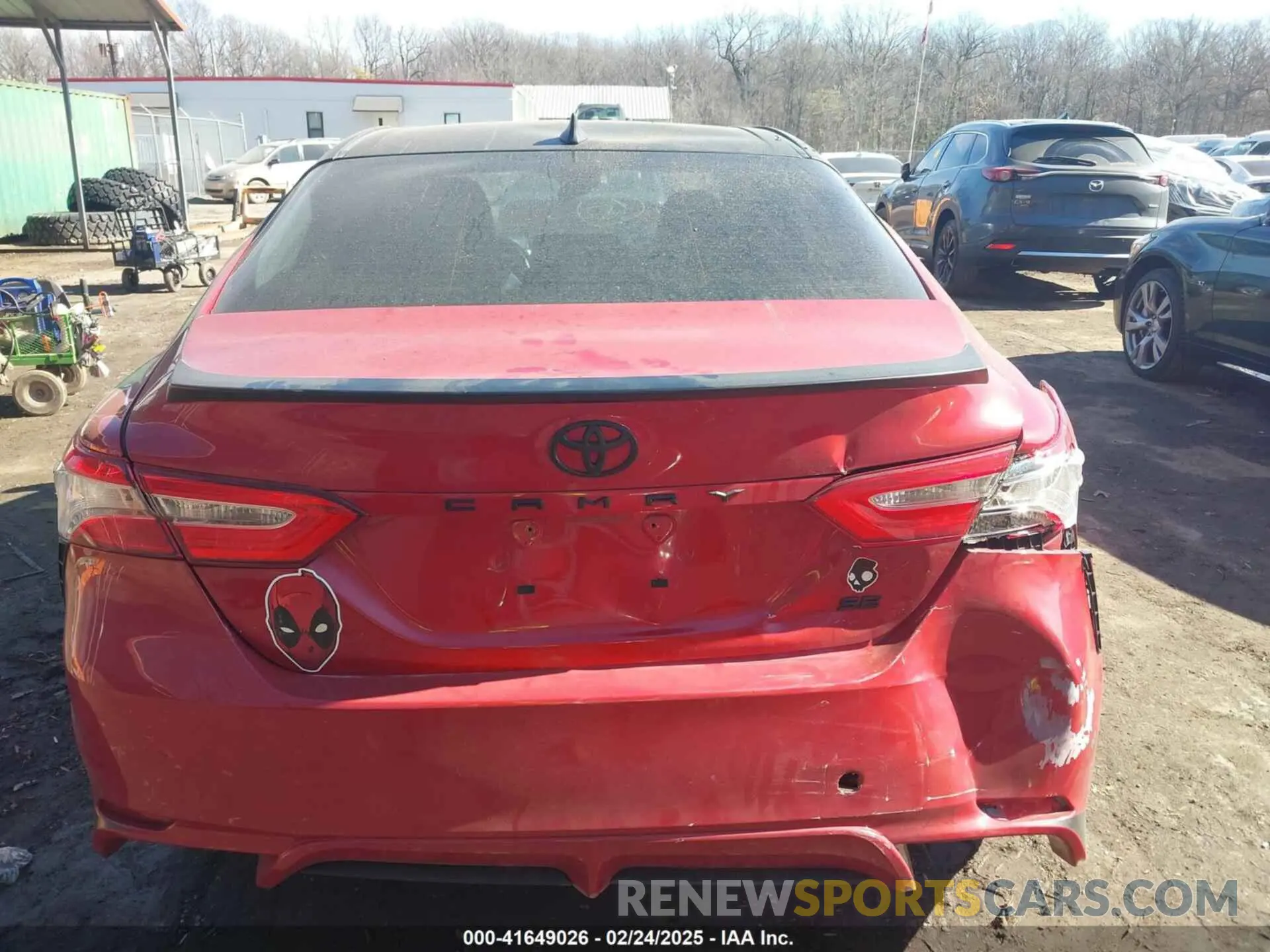 16 Фотография поврежденного автомобиля 4T1G11AK3LU320214 TOYOTA CAMRY 2020