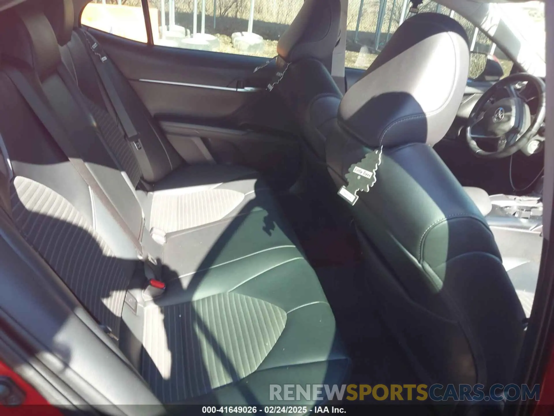 8 Фотография поврежденного автомобиля 4T1G11AK3LU320214 TOYOTA CAMRY 2020